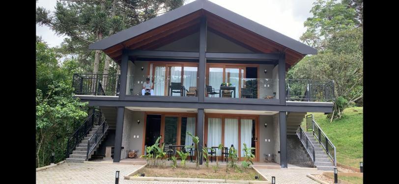 Hotel Chalés Realli