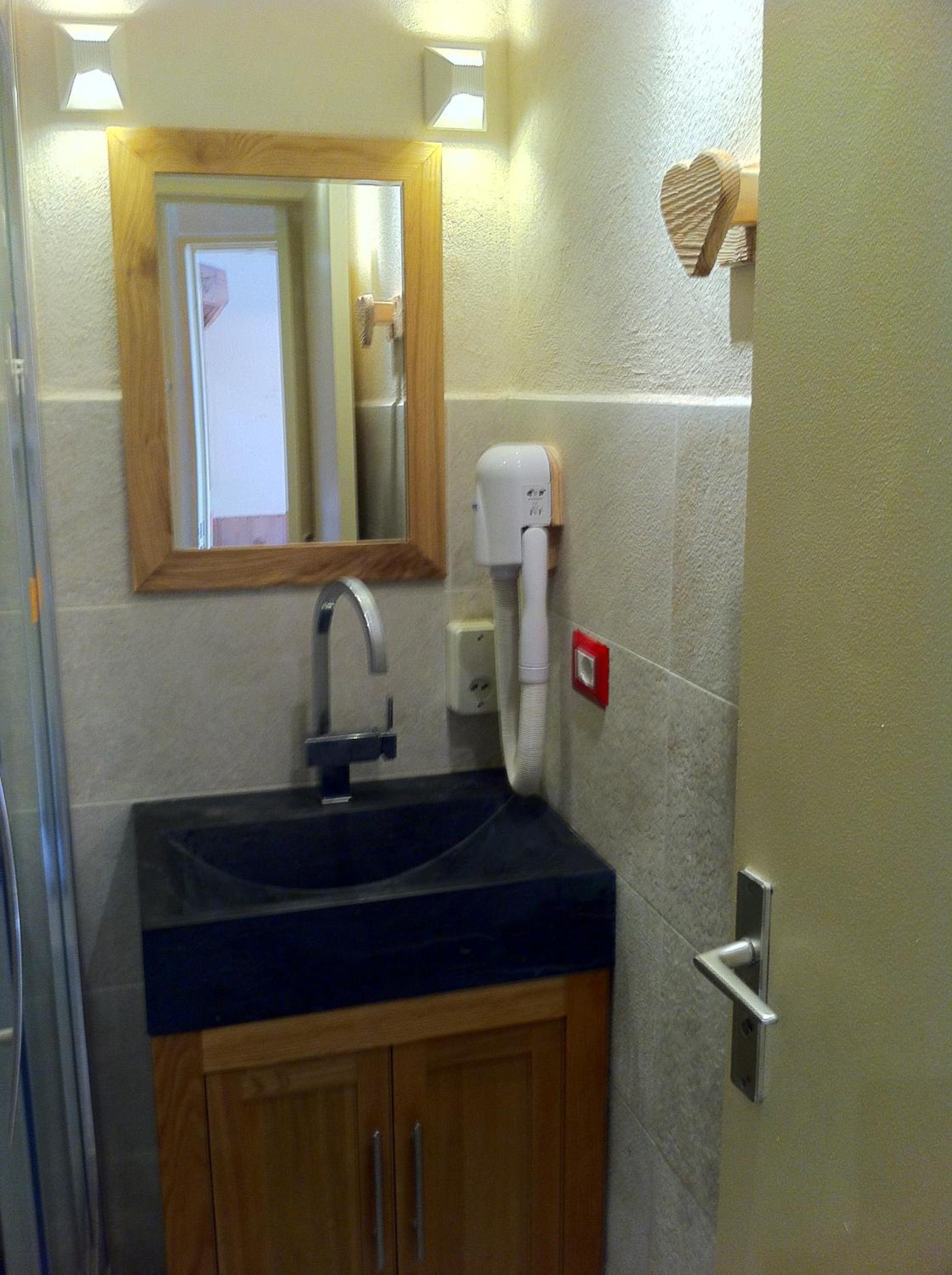 Chamonix Holiday Cromotherapy Apartment 1