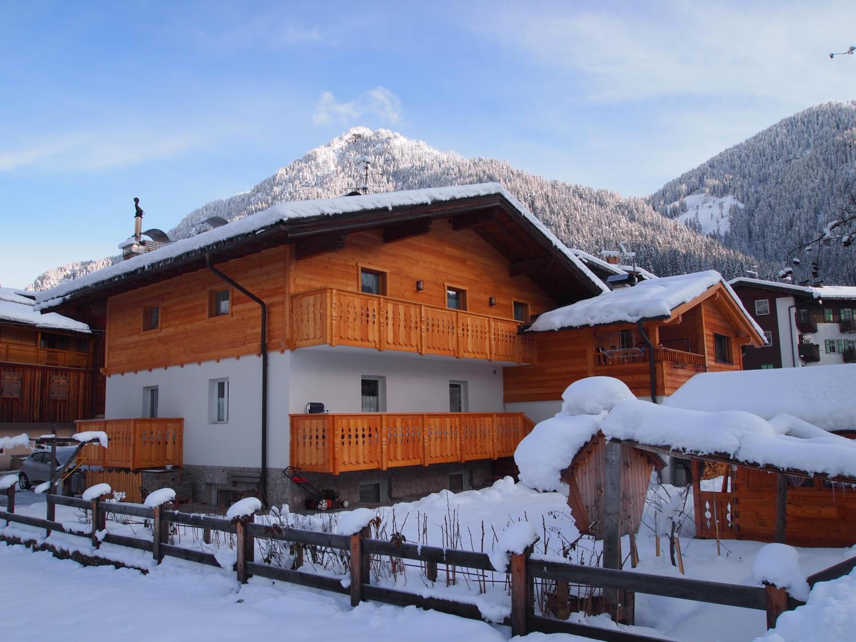 Ciasa Giorgina a Pozza di Fassa view 2
