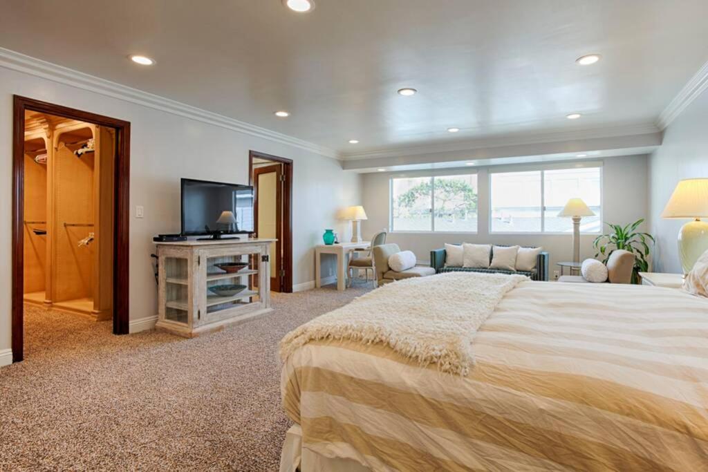 Beach Front Dream 2 Story Condo!
