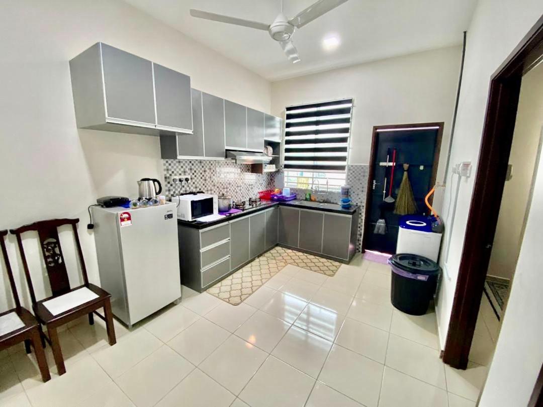 ST2167 Arfa Permata Homestay view 5