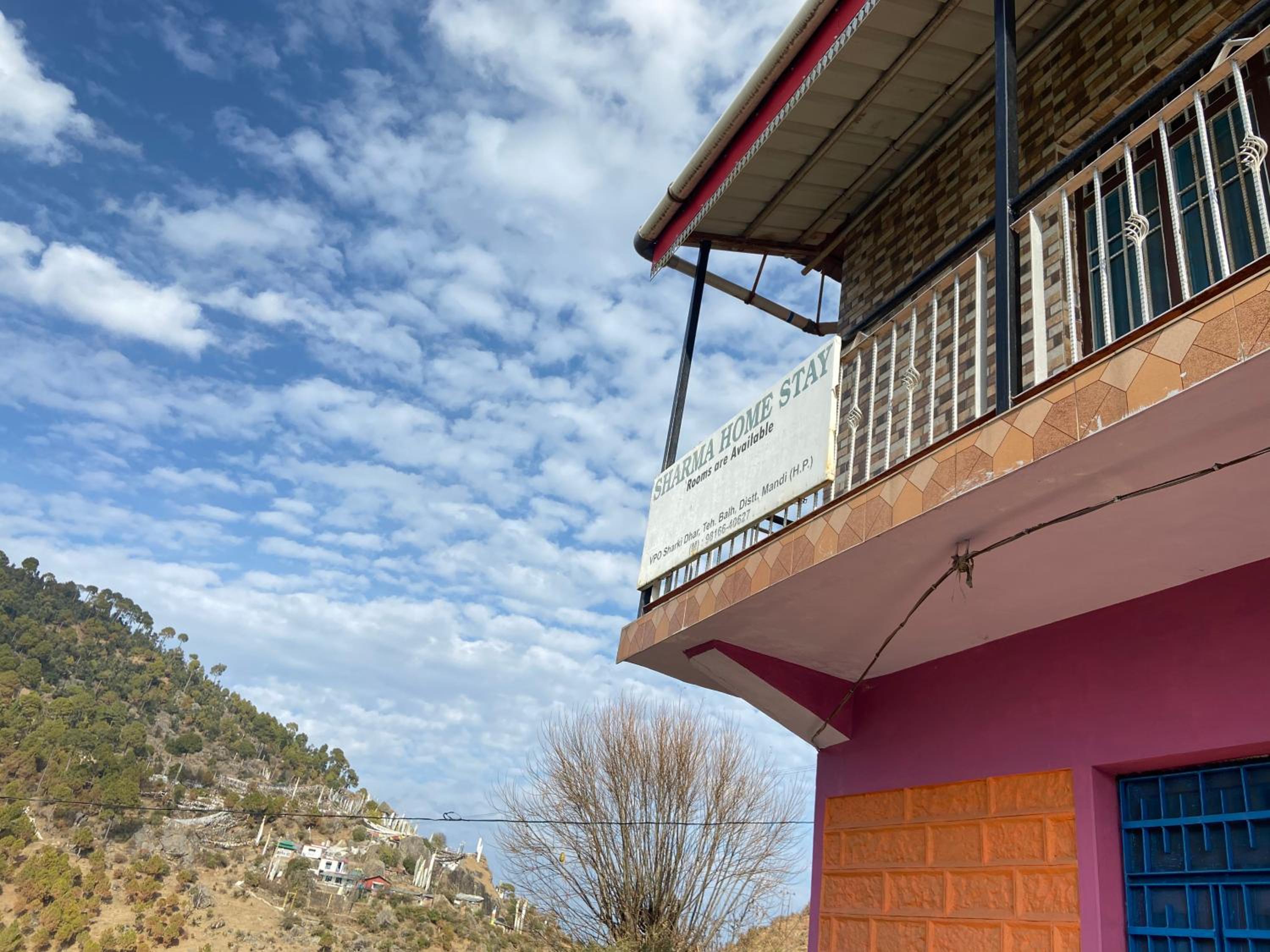 Sharma Home Stay sarkidhar , Cute Mountain view 2