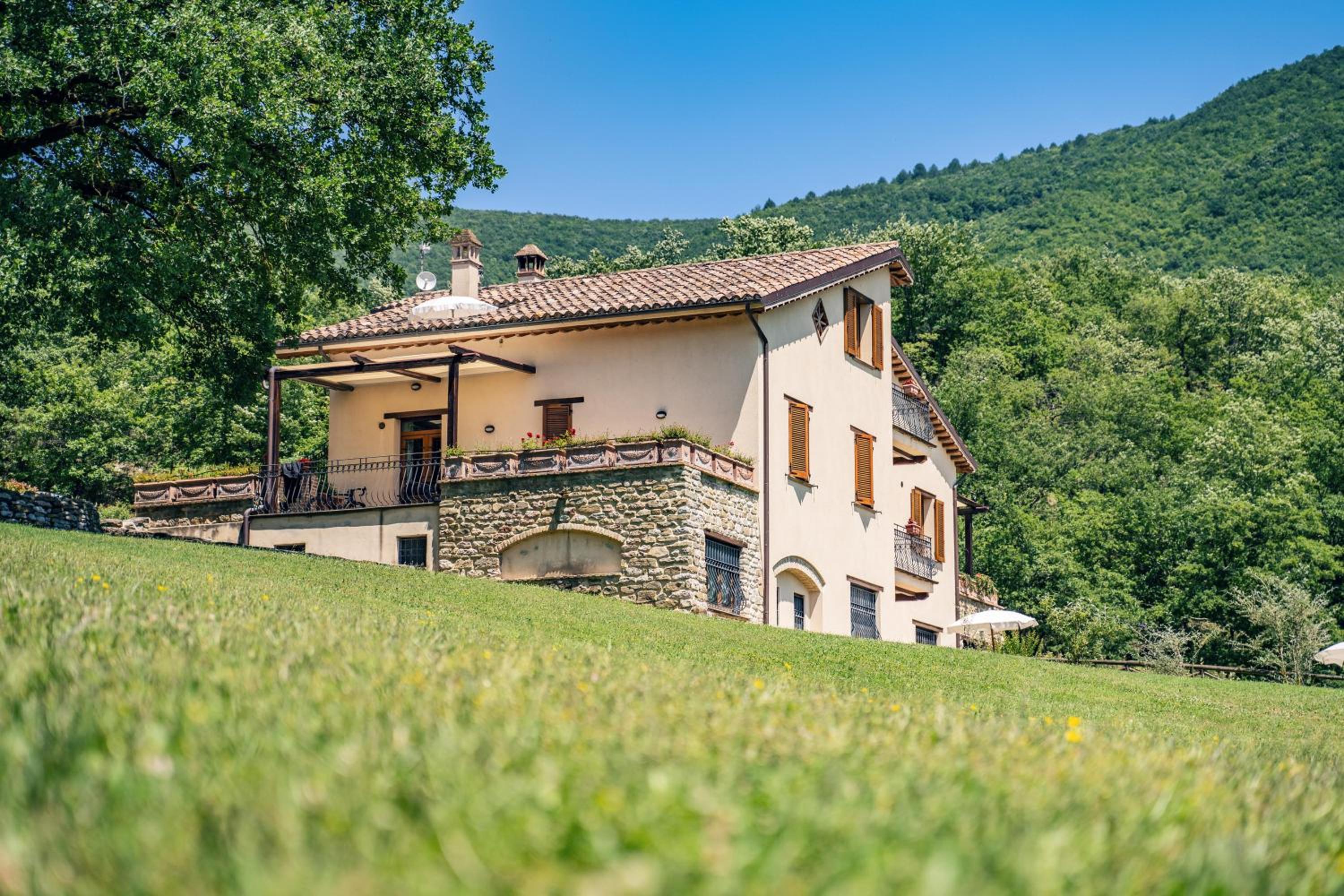 Cerqua Rosara Residence
