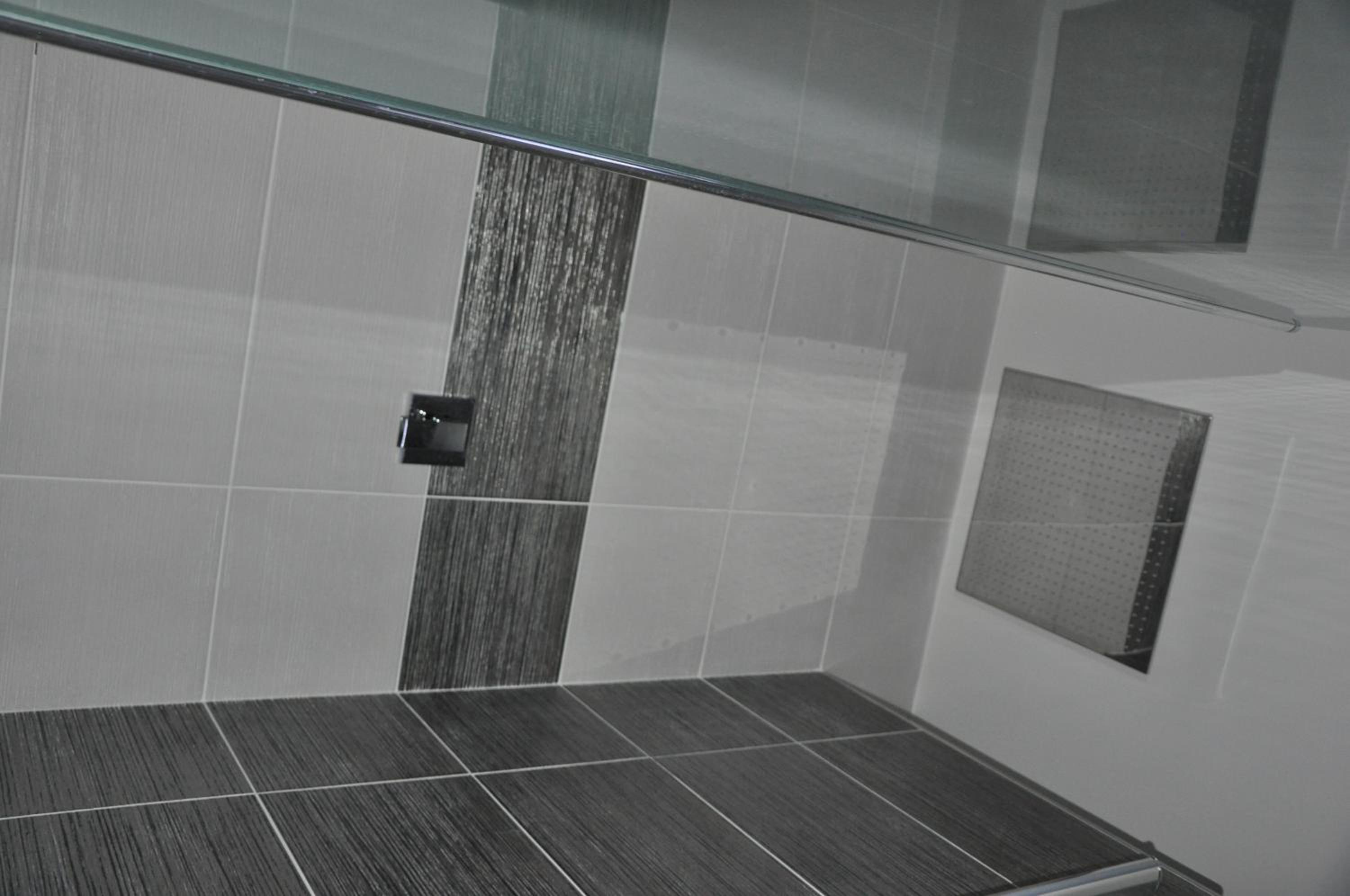 Apartman Saris