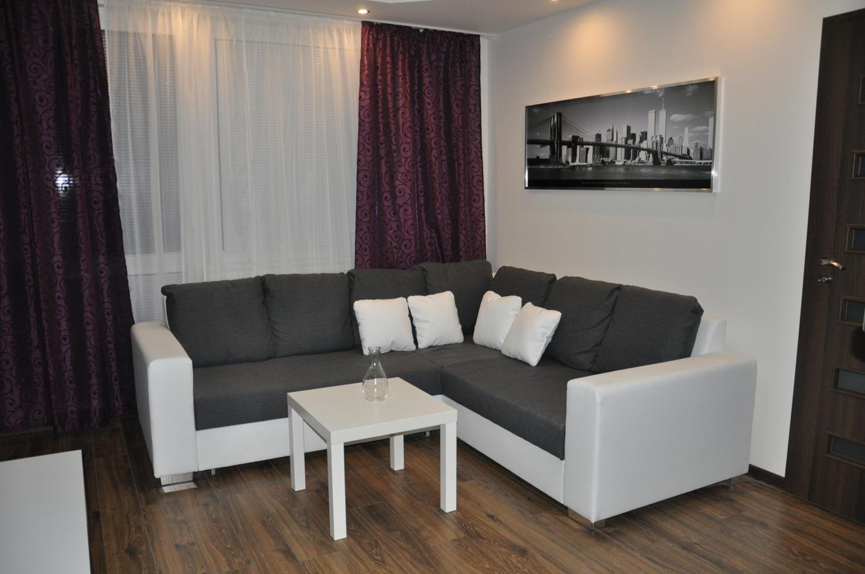 Apartman Saris