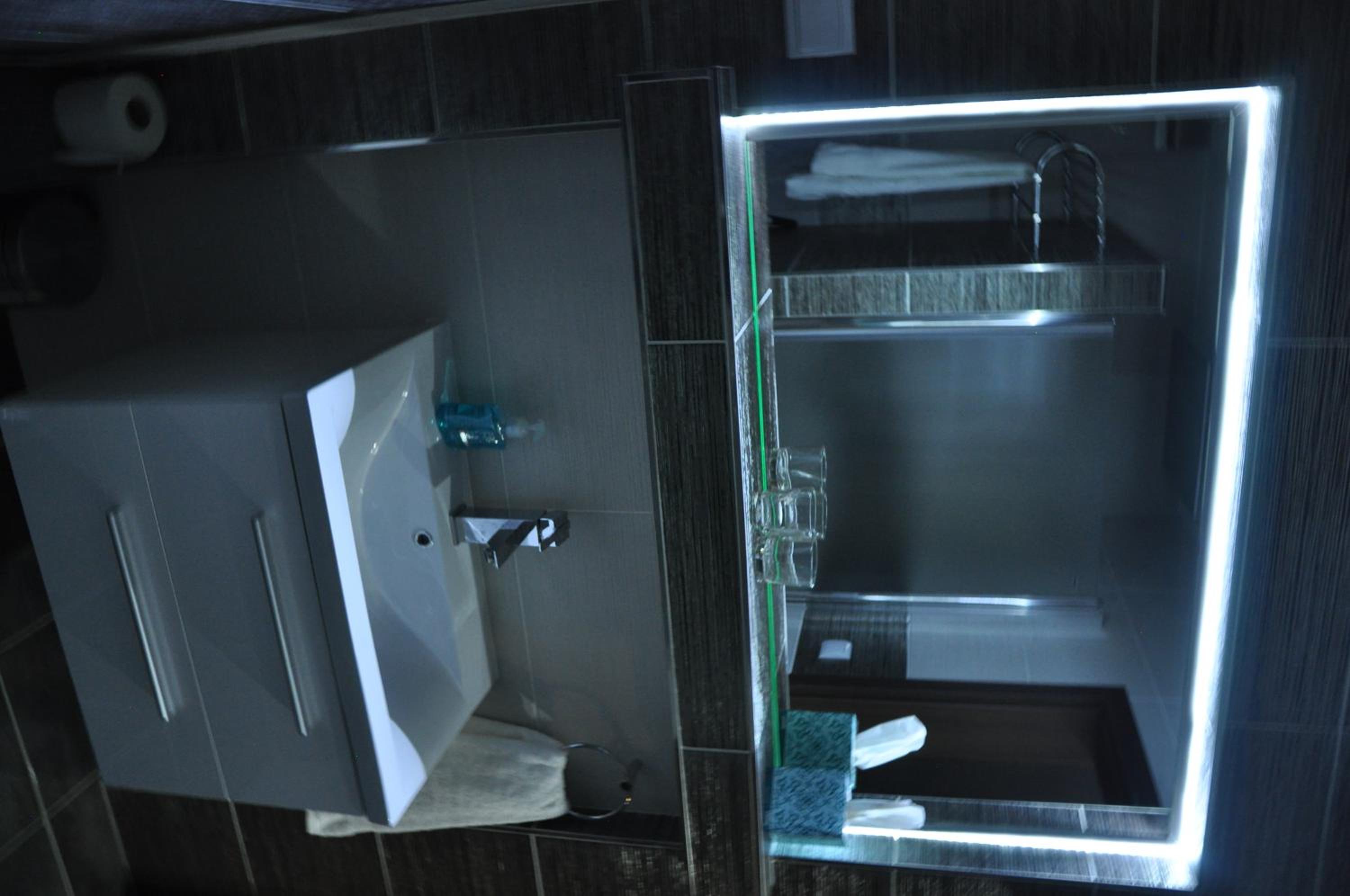 Apartman Saris