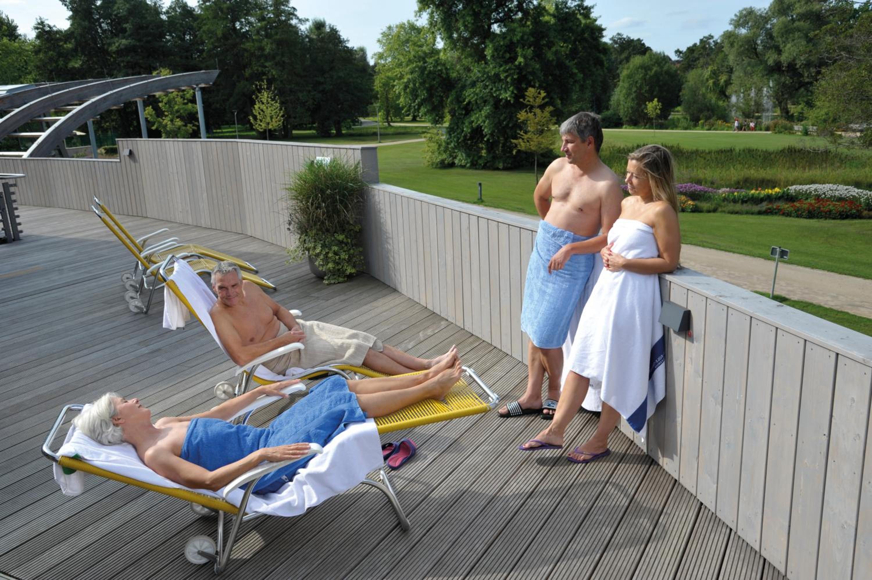 FeWo im Grünen mit Terrasse und Garten - gratis Therme