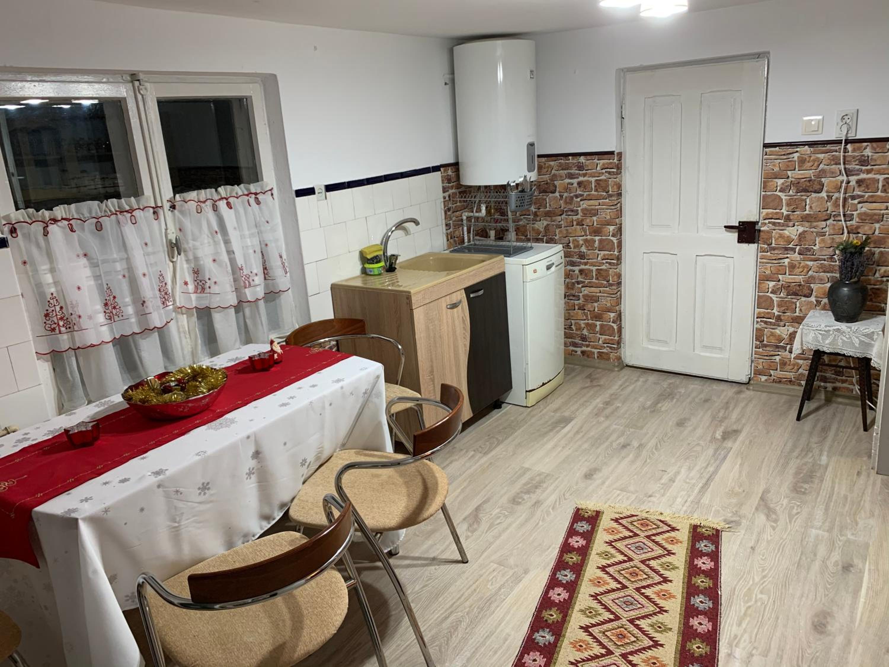 Casa rurală cu livadă LavAndra