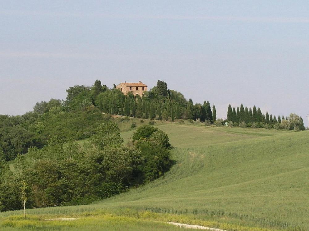 Casale a Siena con piscina e vista panoramica view 2