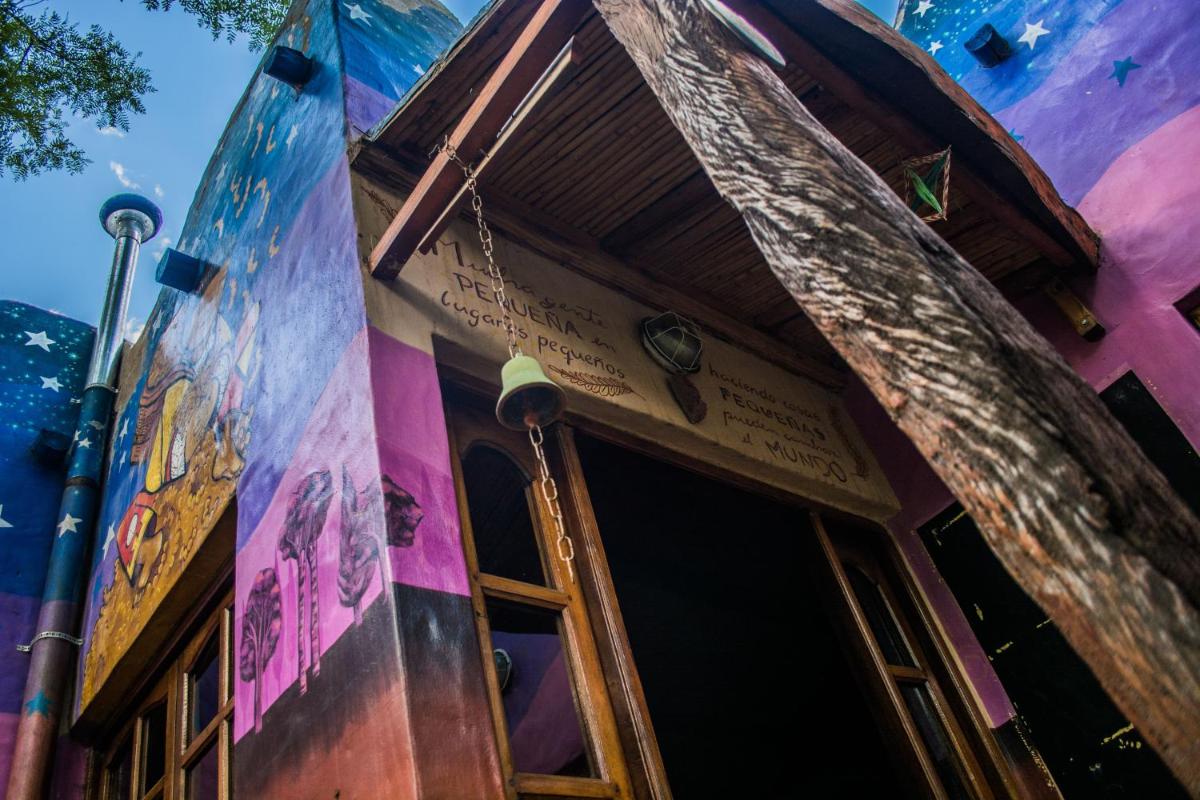 Giramundo Hostel y Posada Eco-Cultural