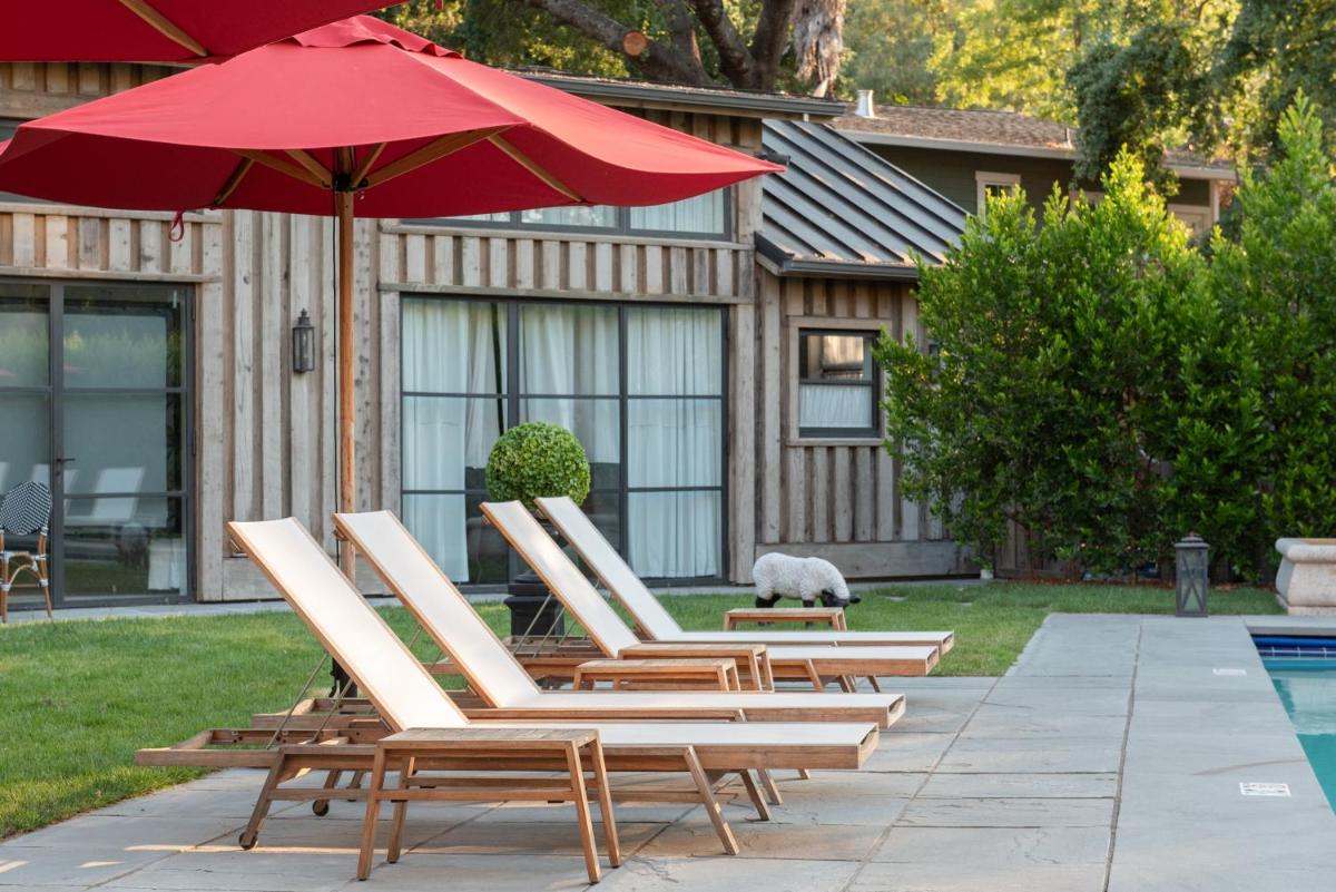 outdoor BBQ area