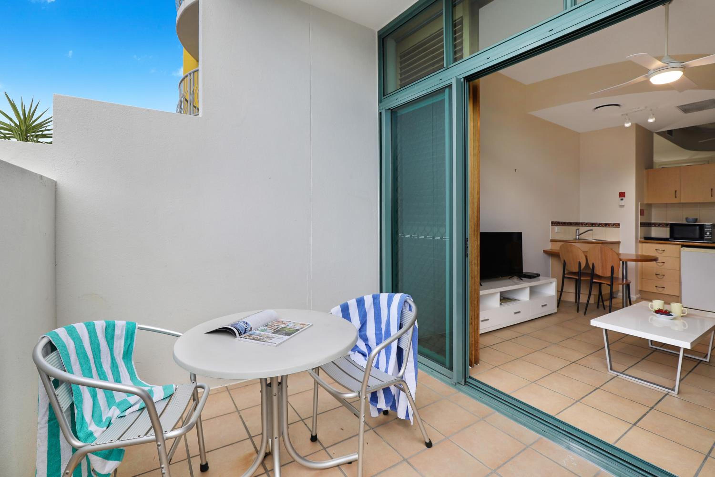 Grand Palais Boolarong Beachside Apartments