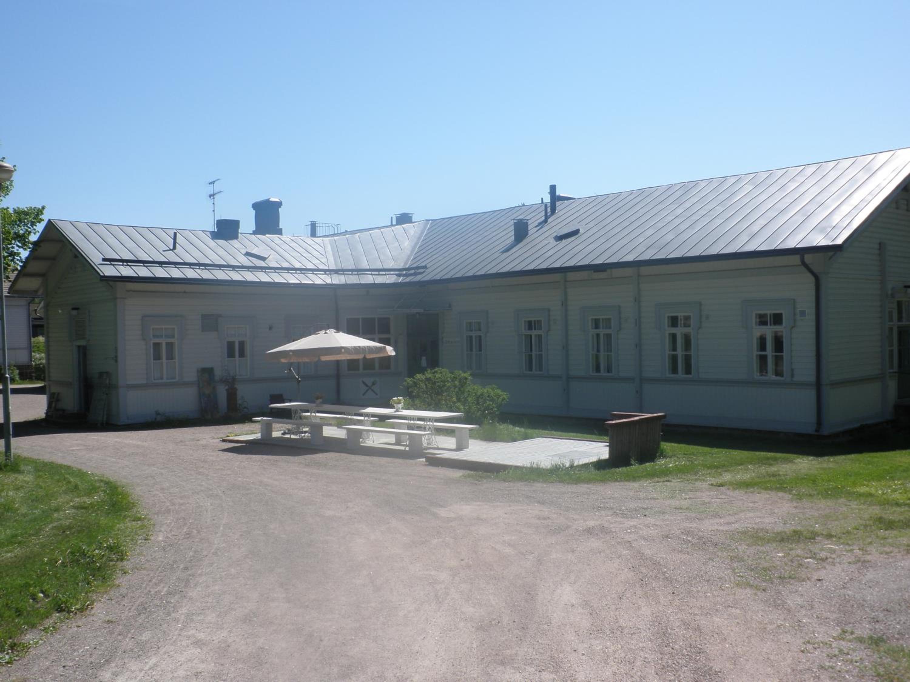 Photo 6