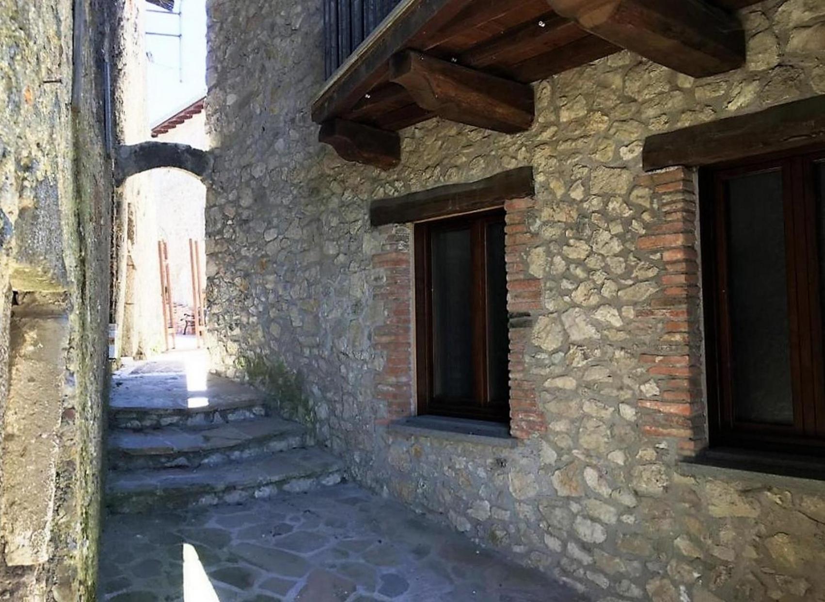 Photo 38