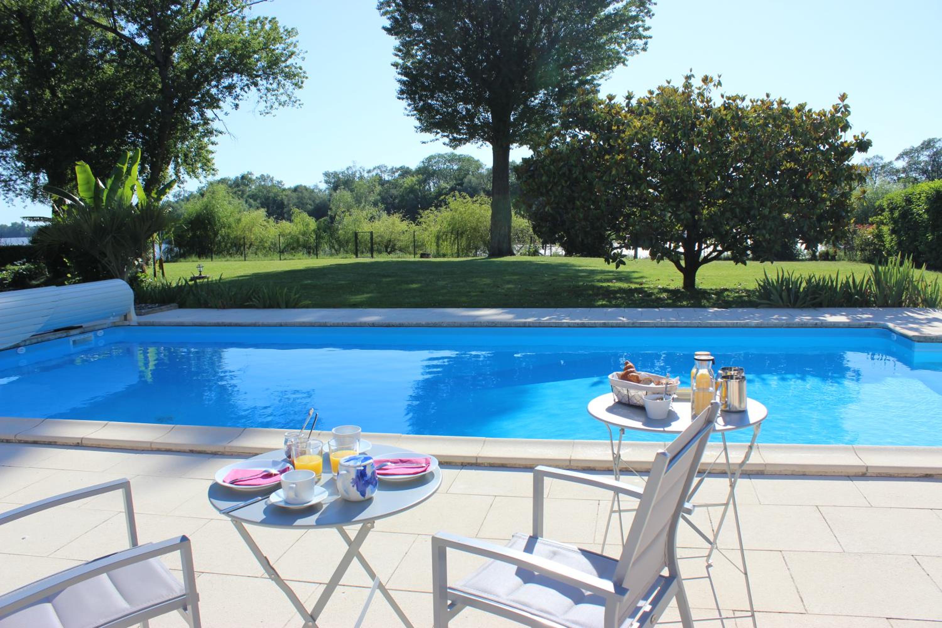 Clos Bernon view 3
