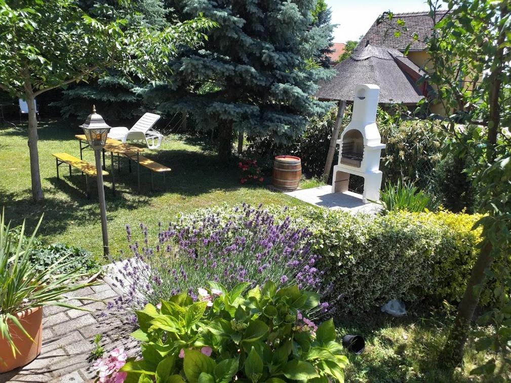 ART INN APARTMANHÁZ BALATON-GYENESDIÁS