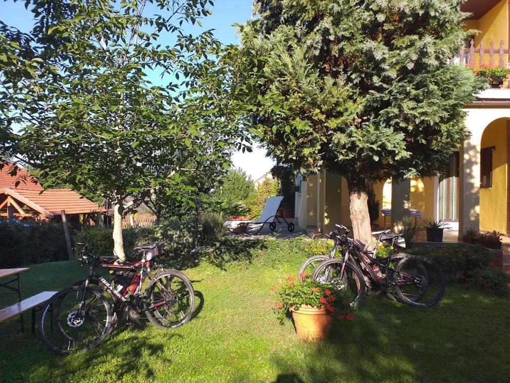 ART INN APARTMANHÁZ BALATON-GYENESDIÁS