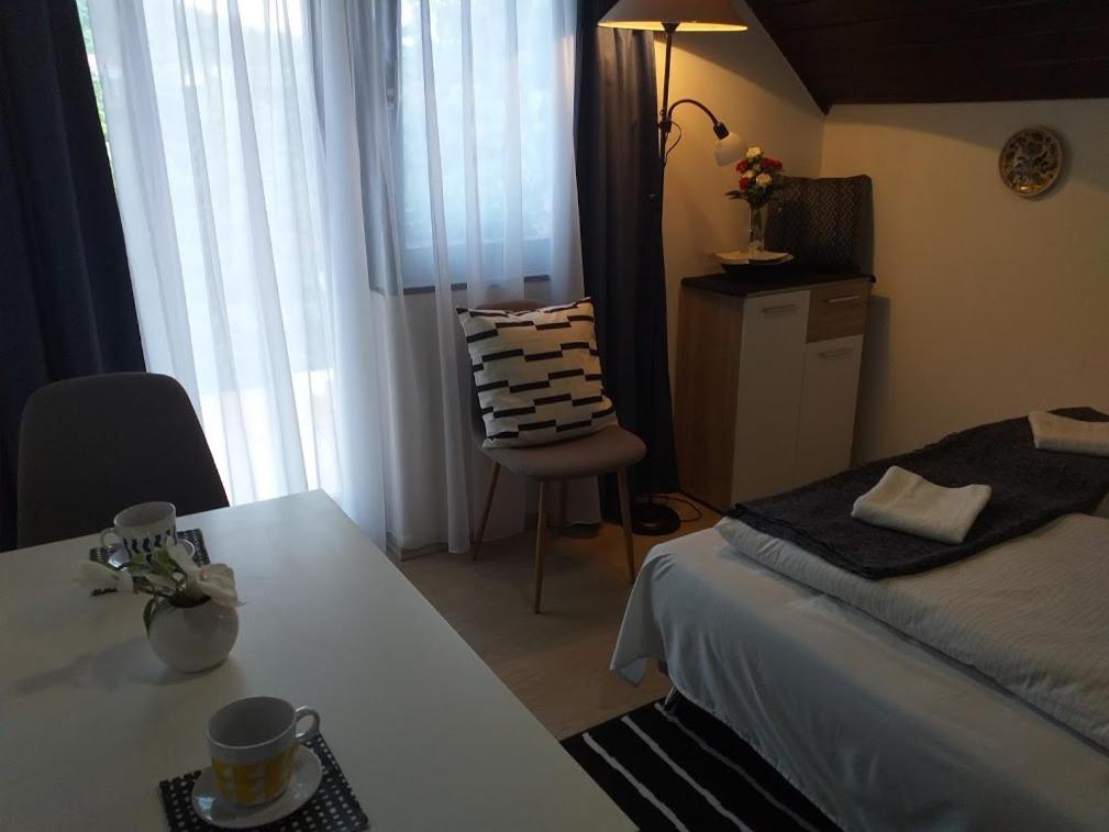 ART INN APARTMANHÁZ BALATON-GYENESDIÁS