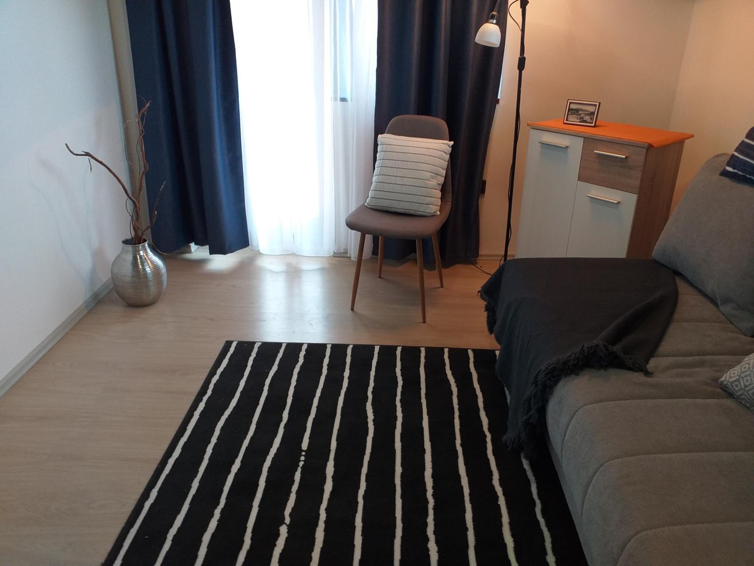 ART INN APARTMANHÁZ BALATON-GYENESDIÁS