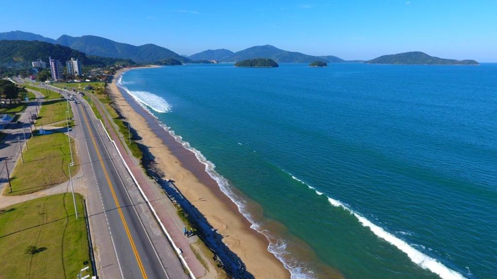 Casa perto da praia Massaguaçu e Cocanha