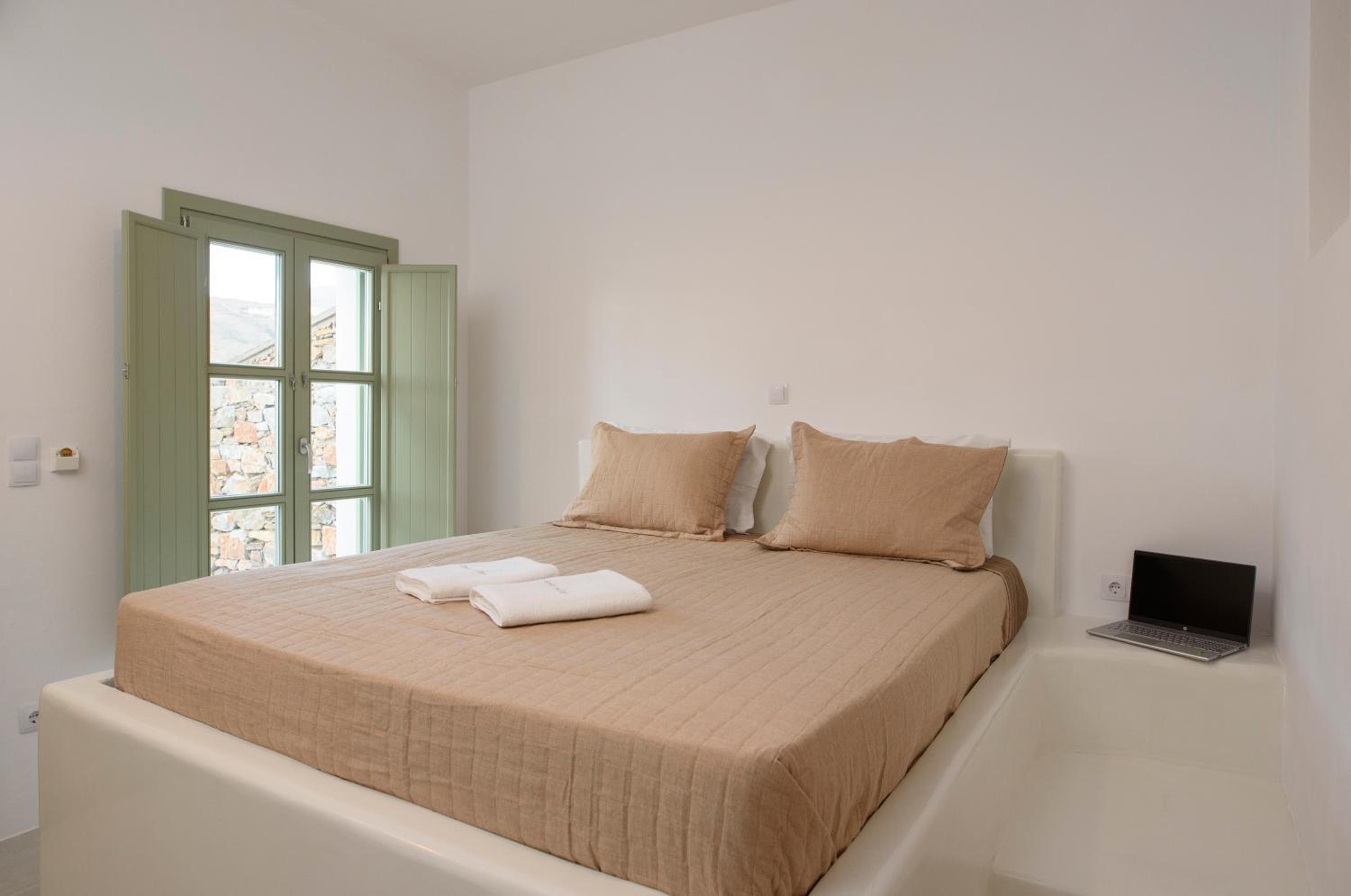 Theasis Suites photo 4