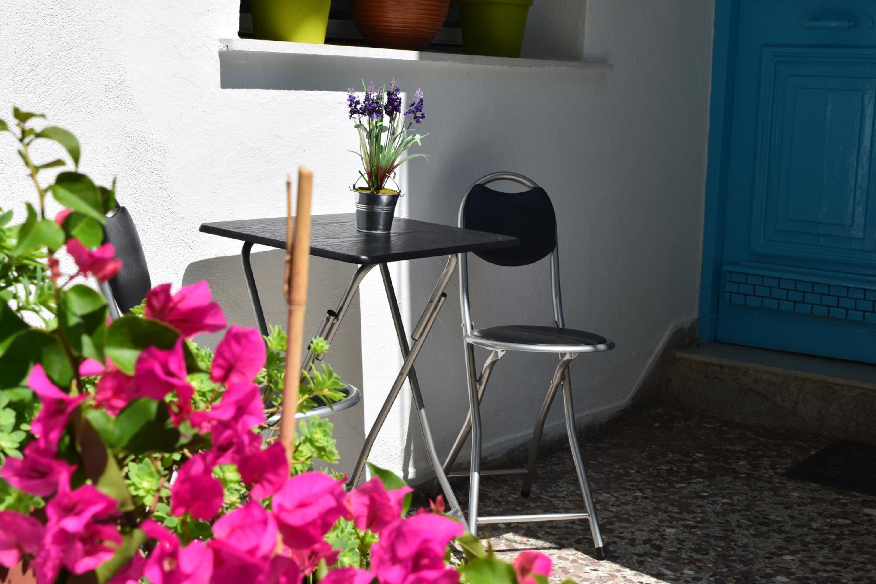 Nicola's House with private parking view 3
