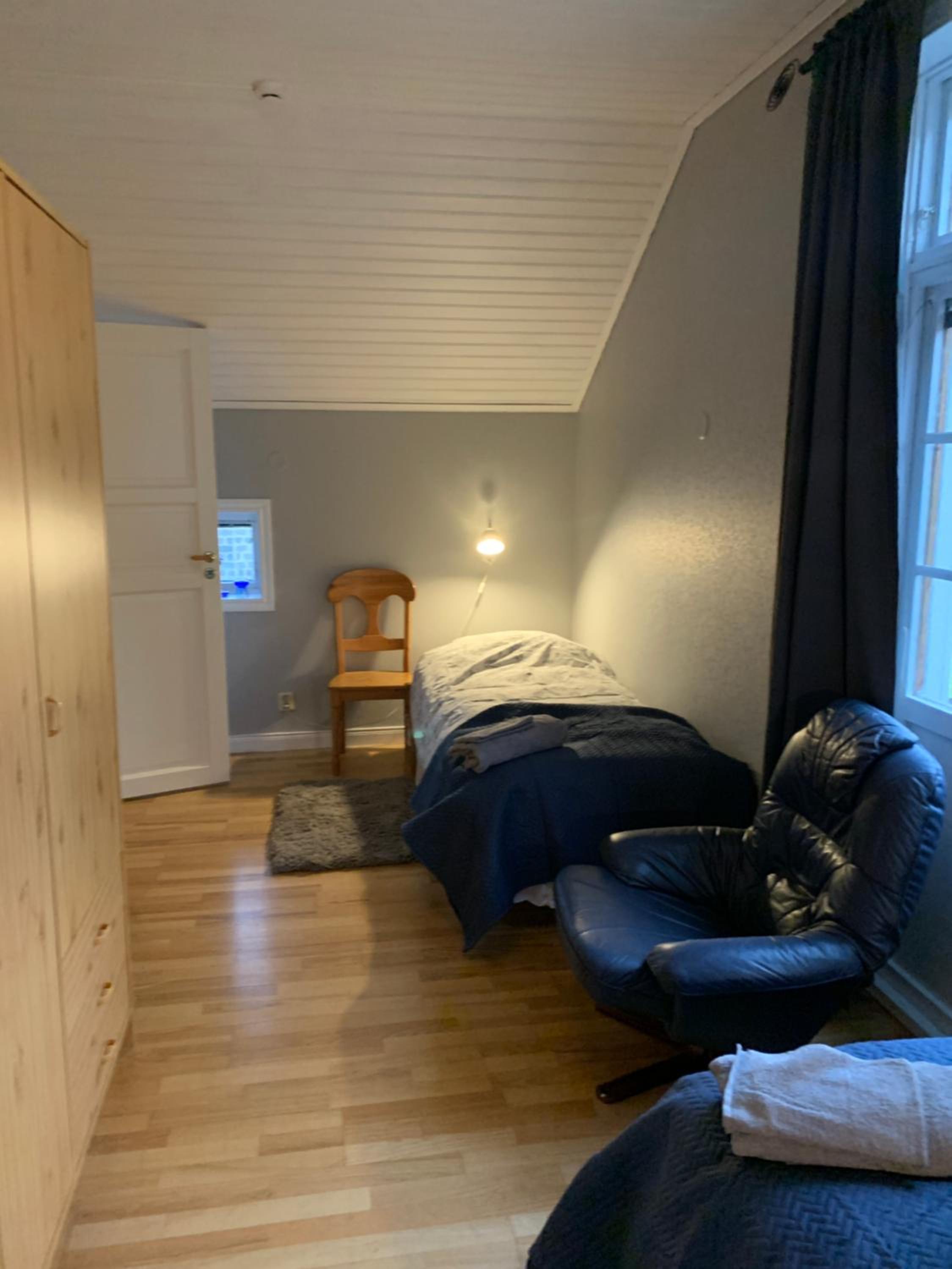 Sea Side Cabin