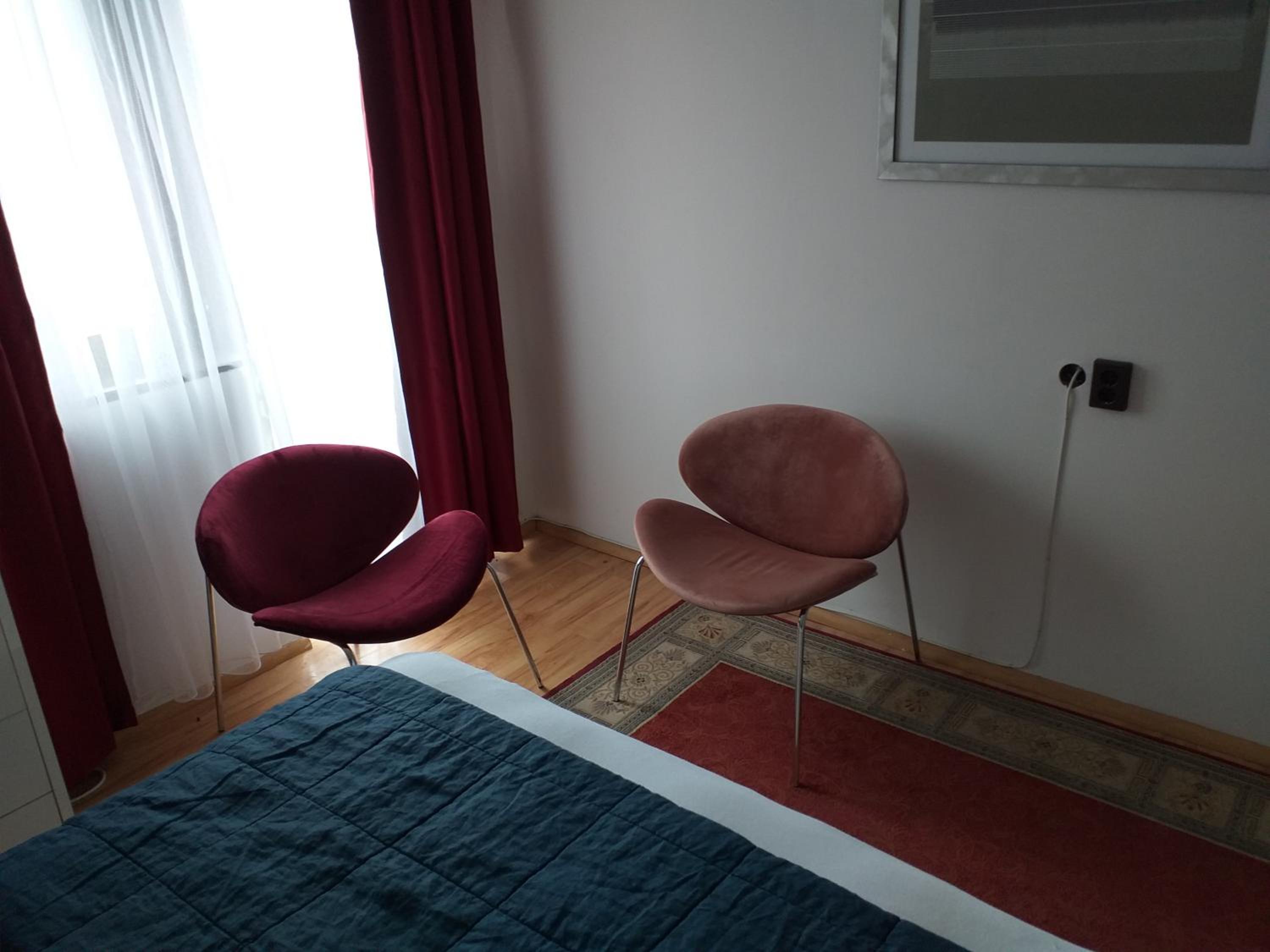 ART INN APARTMANHÁZ BALATON-GYENESDIÁS