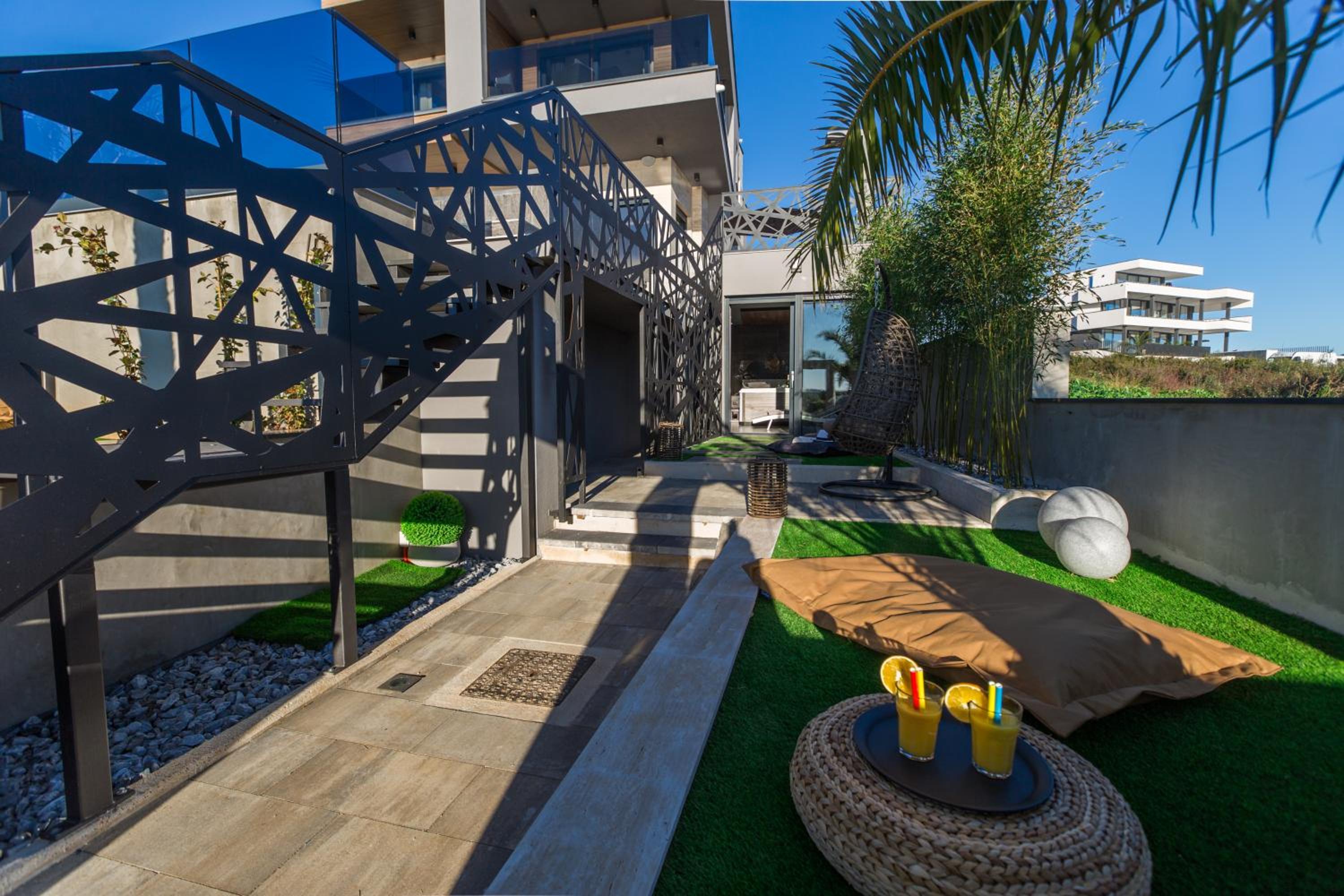 Villa Vie view 4