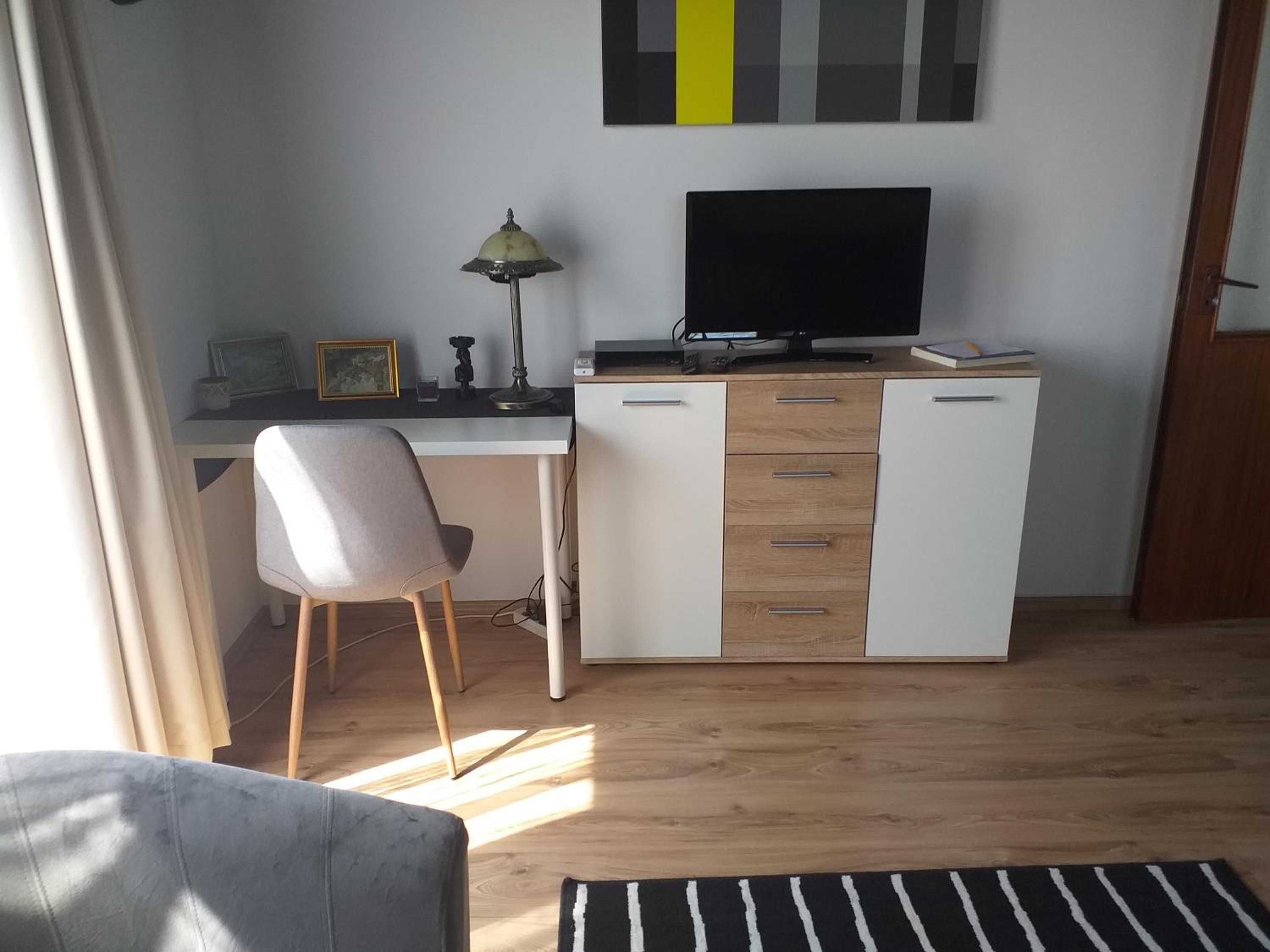 ART INN APARTMANHÁZ BALATON-GYENESDIÁS
