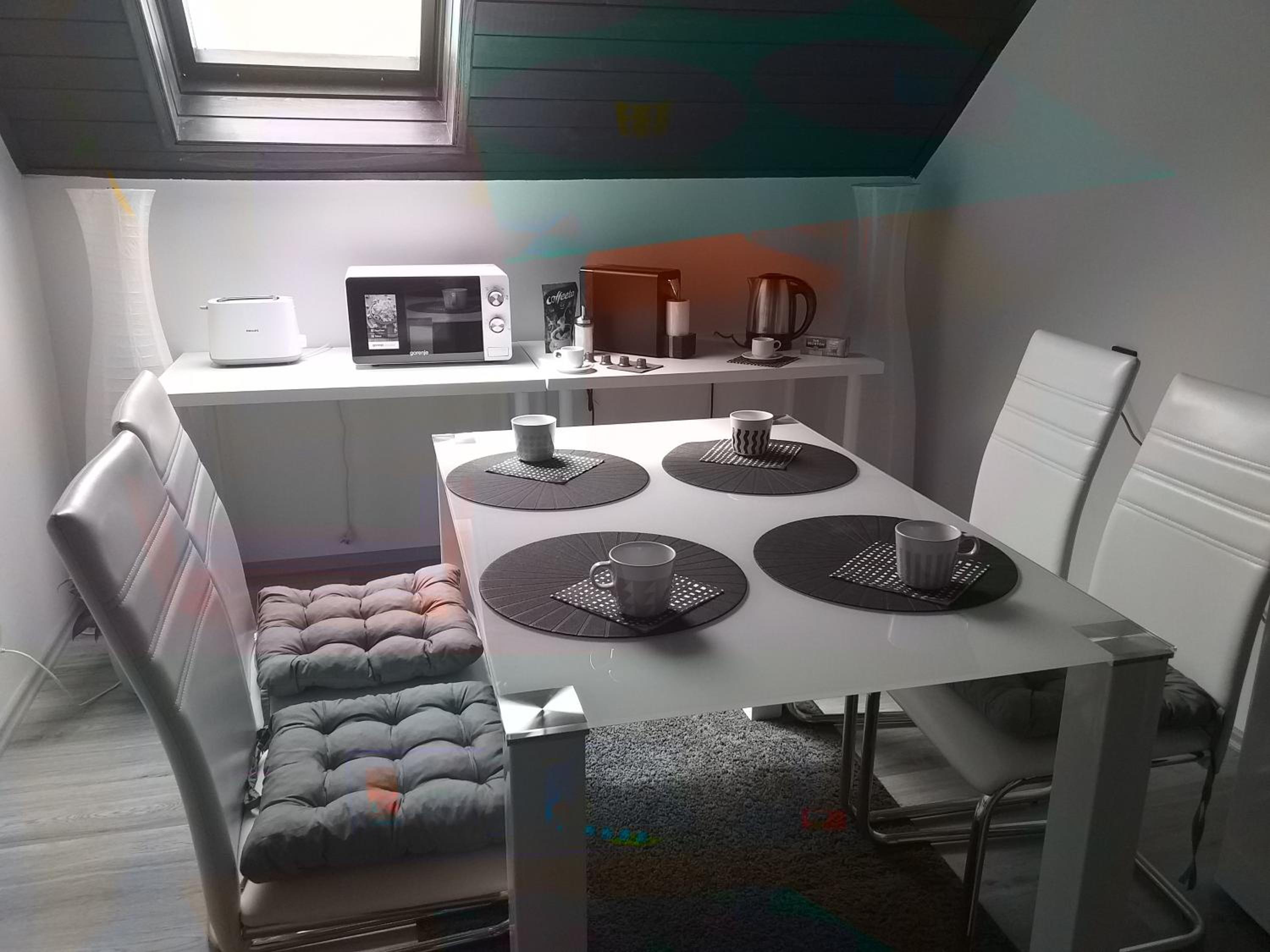ART INN APARTMANHÁZ BALATON-GYENESDIÁS