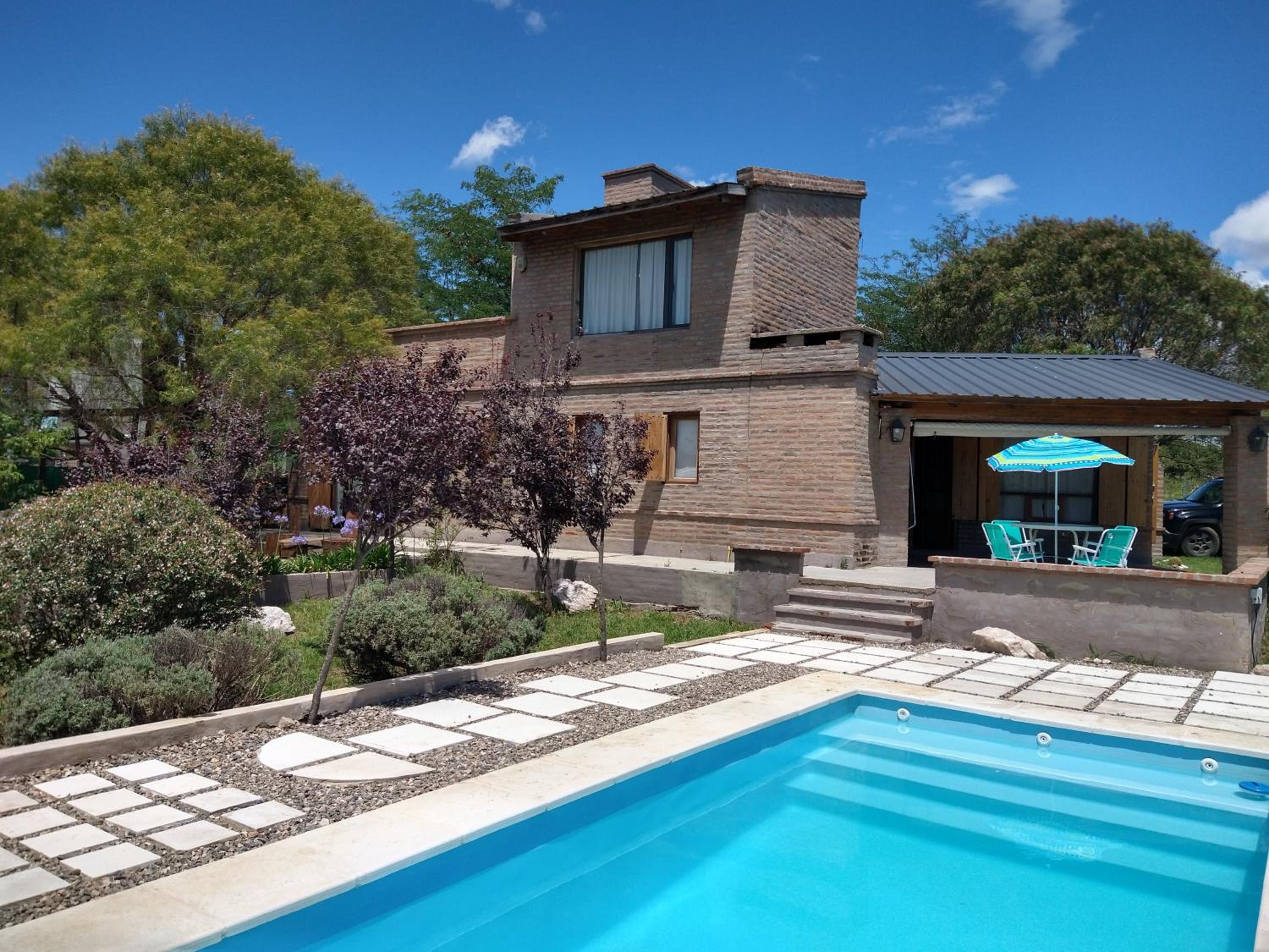 Hermosa casa en Potrero de Garay