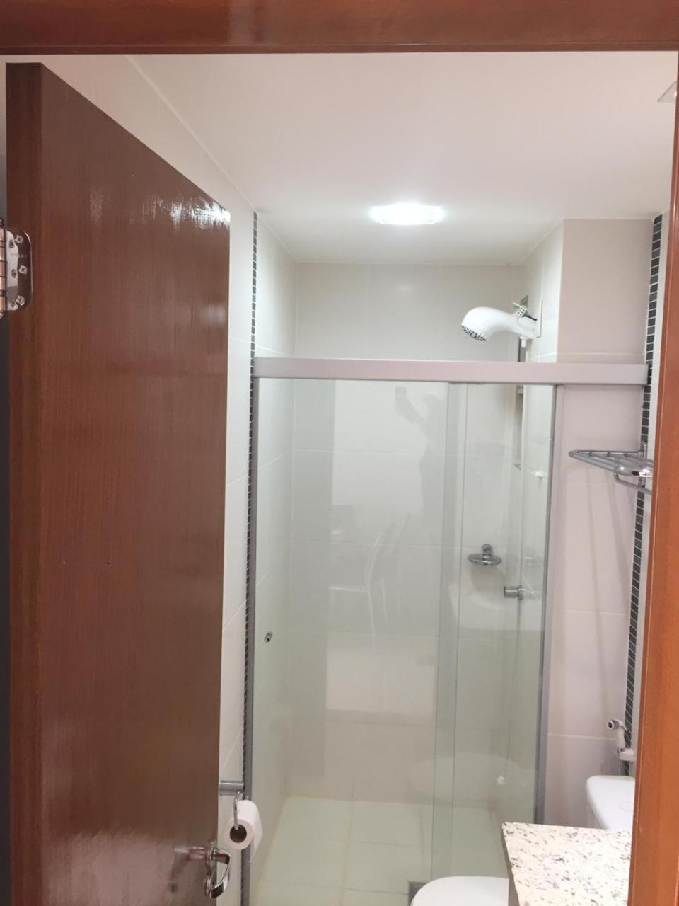 Flat Familiar a 400 metros do Hot Park com Piscinas e Conforto