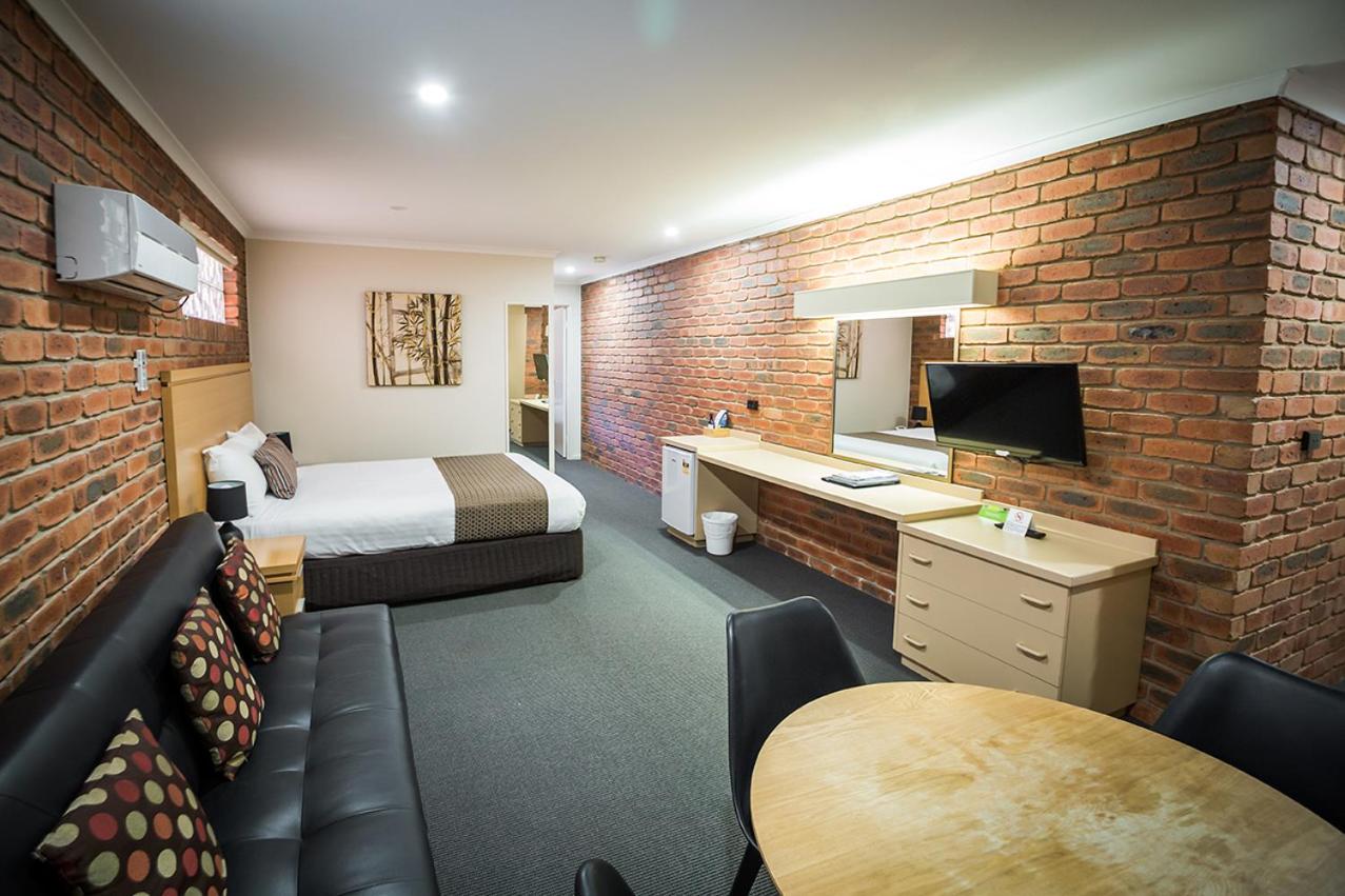 Australian Settlers Motor Inn