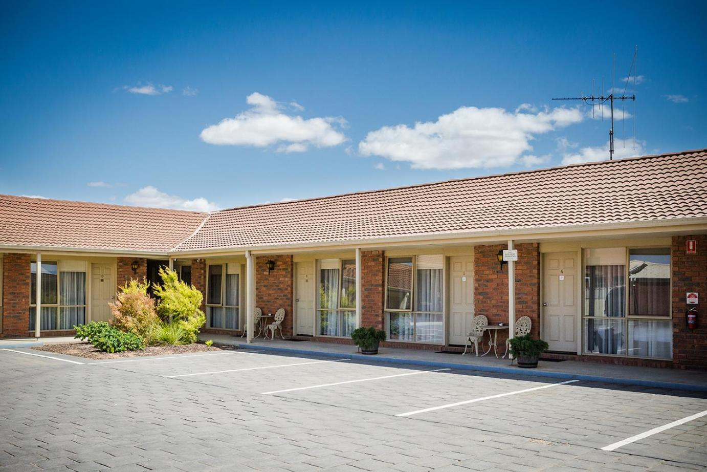 Australian Settlers Motor Inn