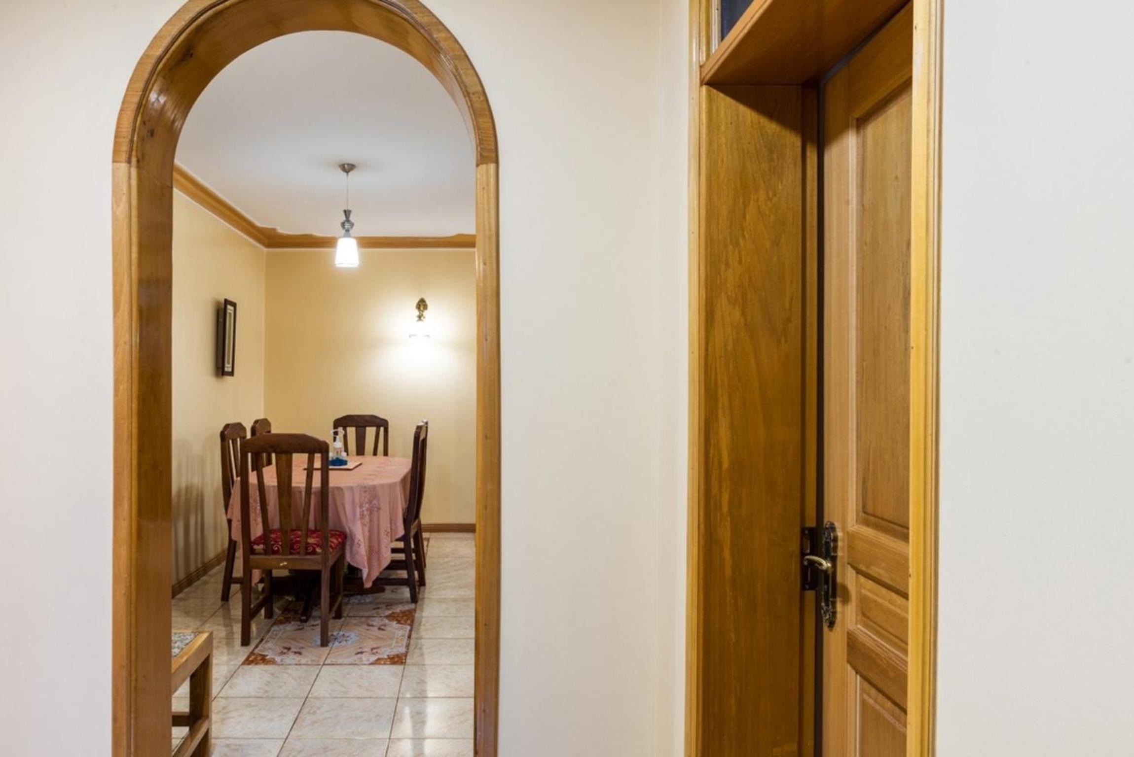 Spacious apartment for 46 People in Kampala view 4