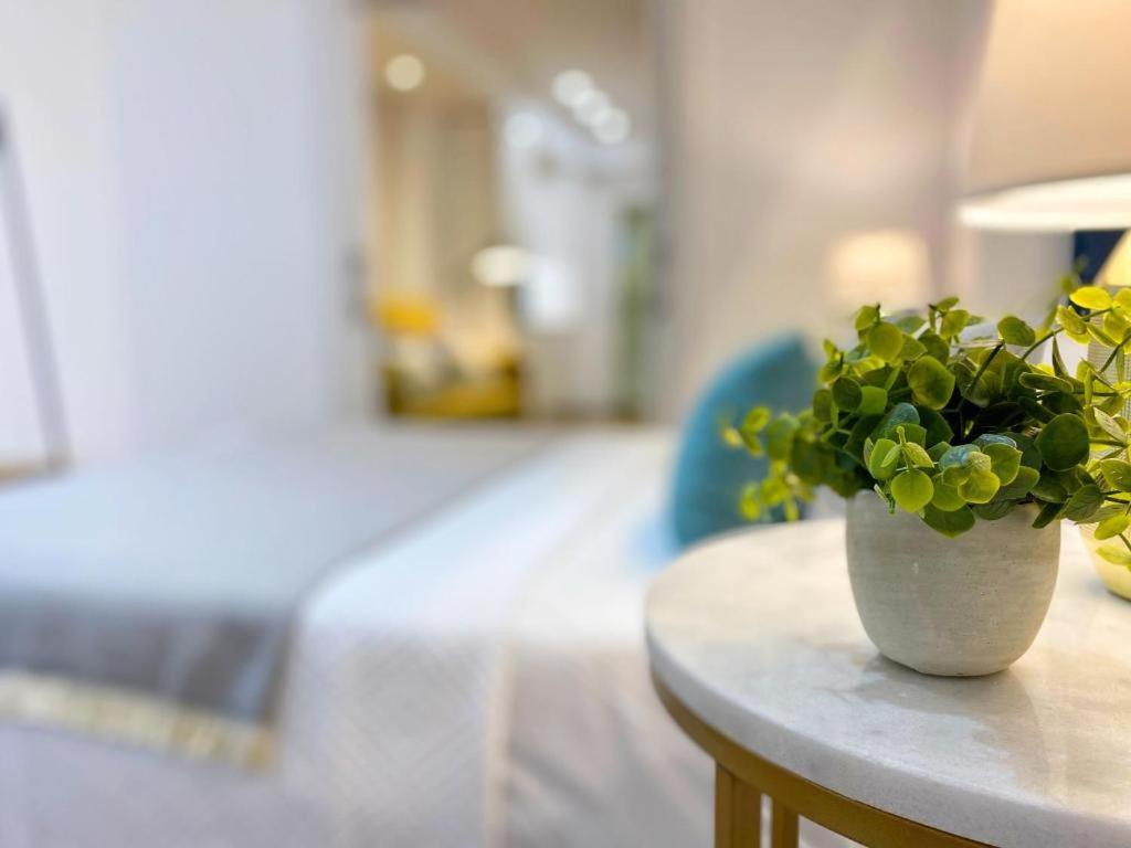 hotel room
