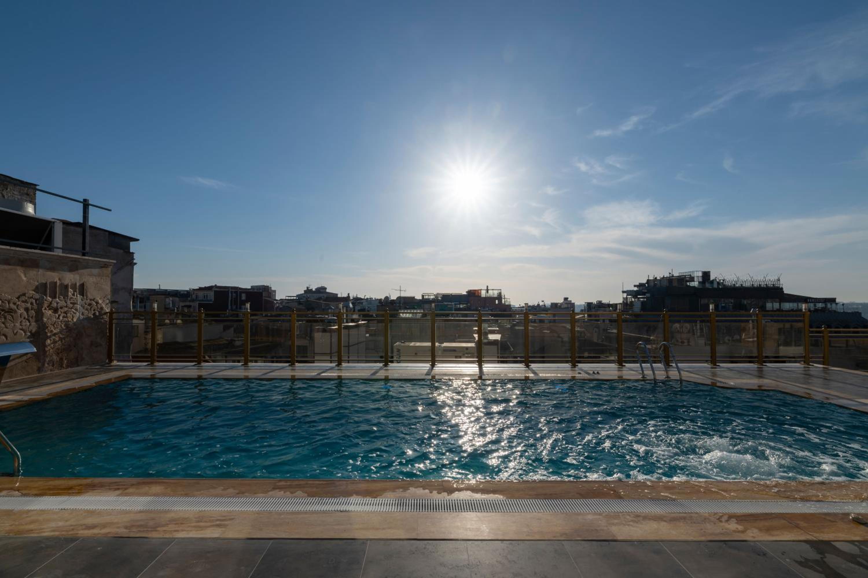 Ramada By Wyndham Istanbul Pera Taksim - Image 199