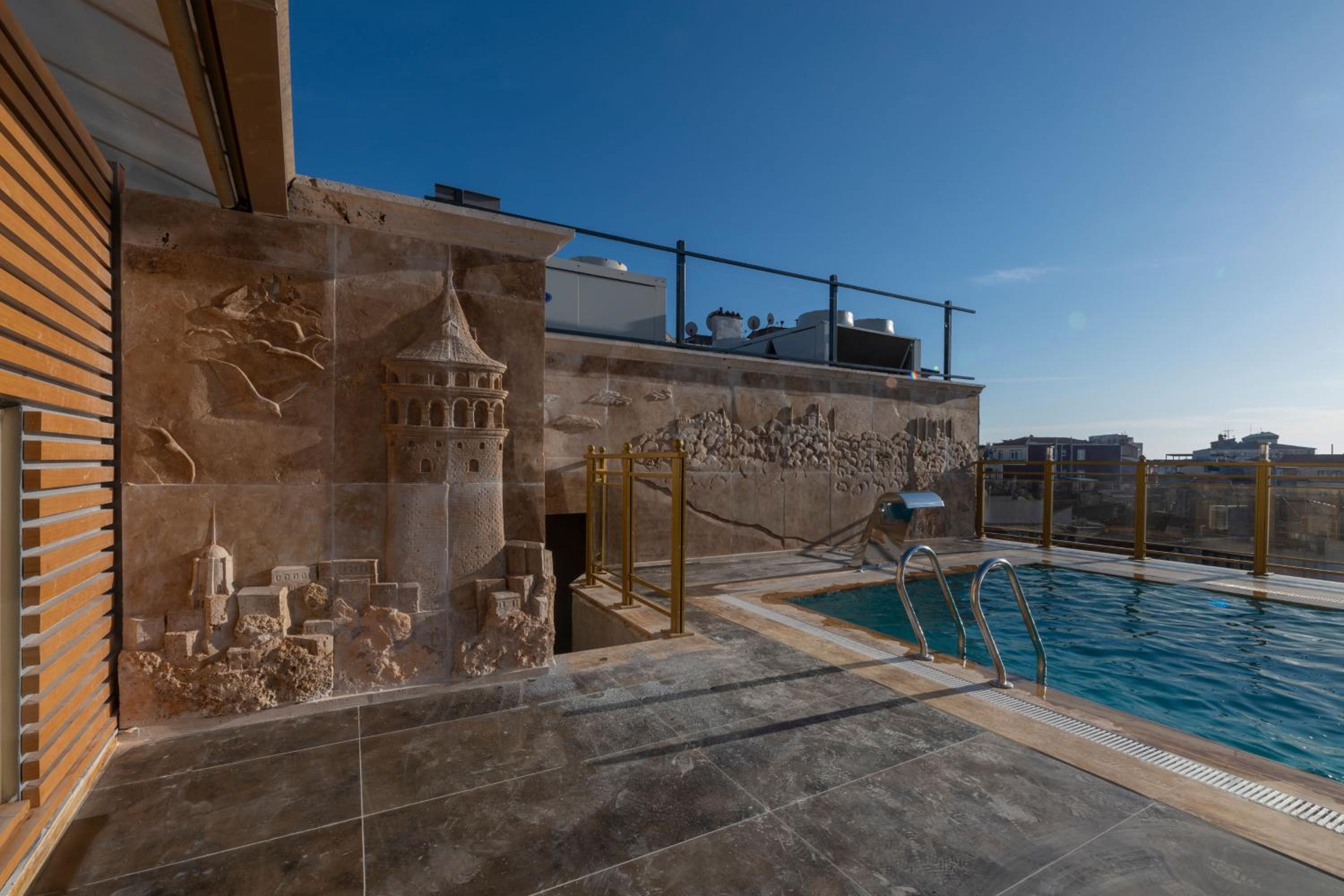 Ramada By Wyndham Istanbul Pera Taksim - Image 196