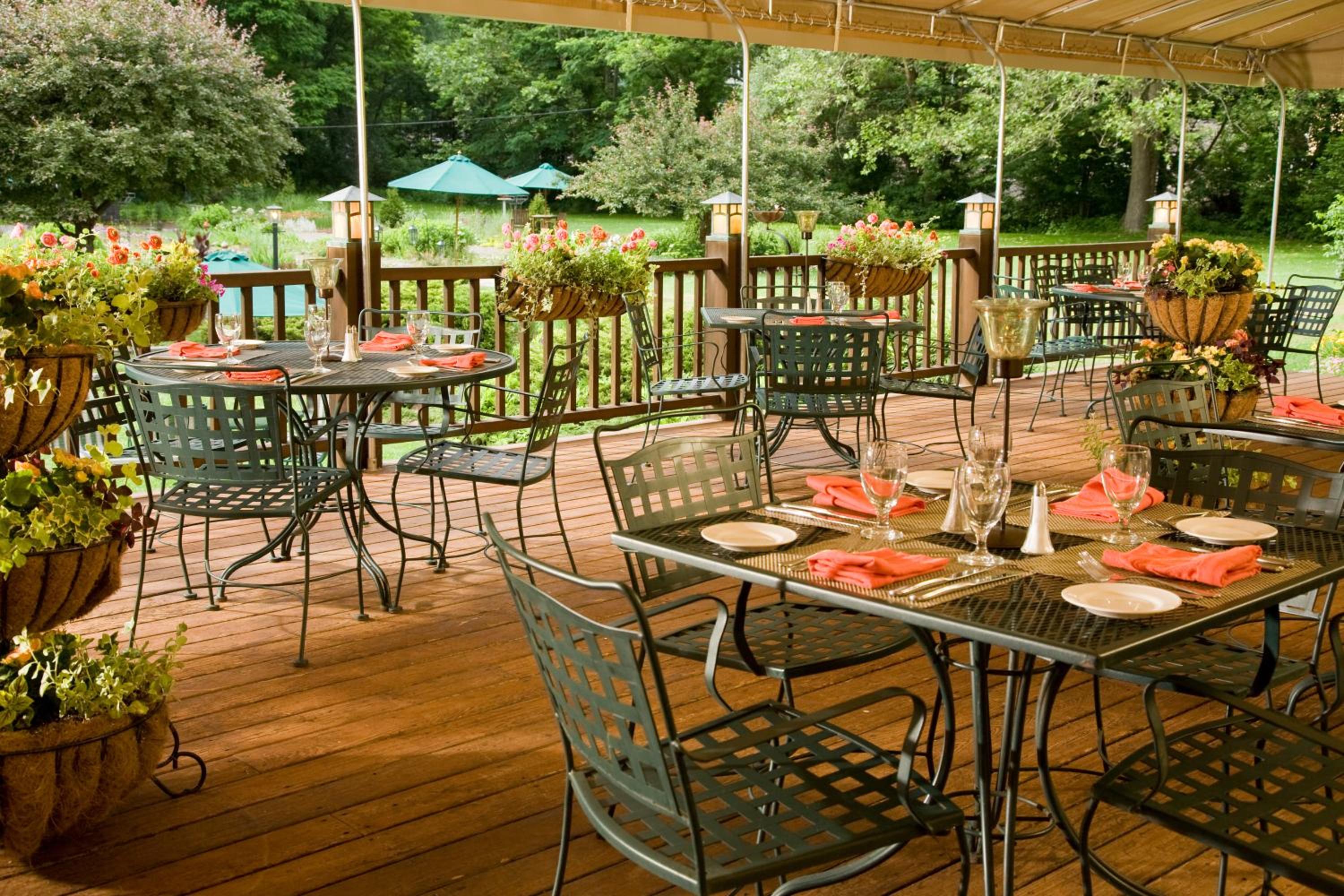 Settlers Inn