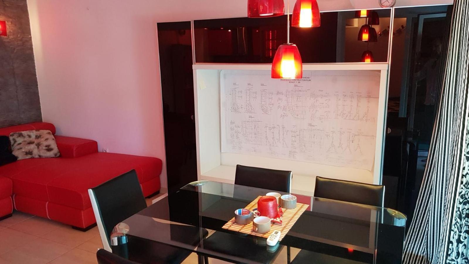 Piano Bar Holidays Apartments