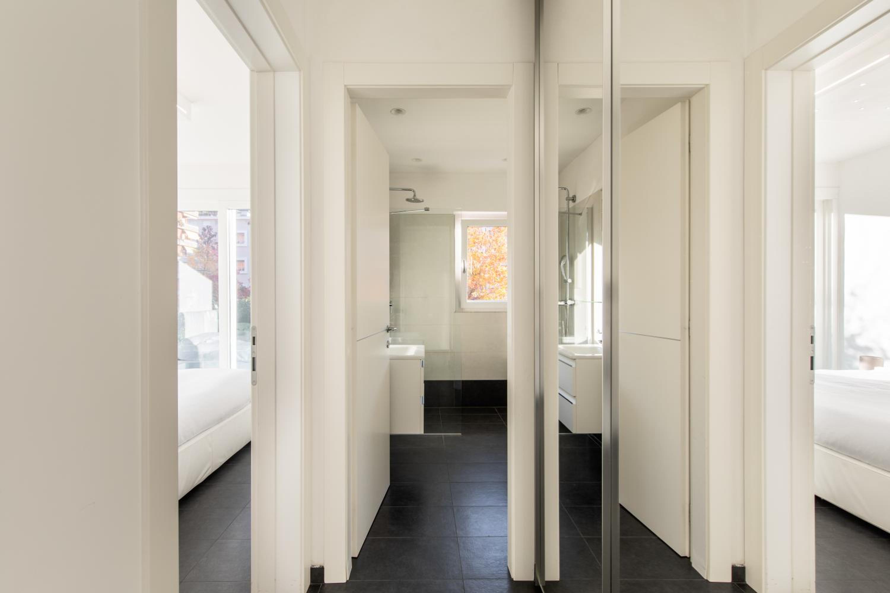 Roggia Apartments by Quokka 360 - central flats with parking space