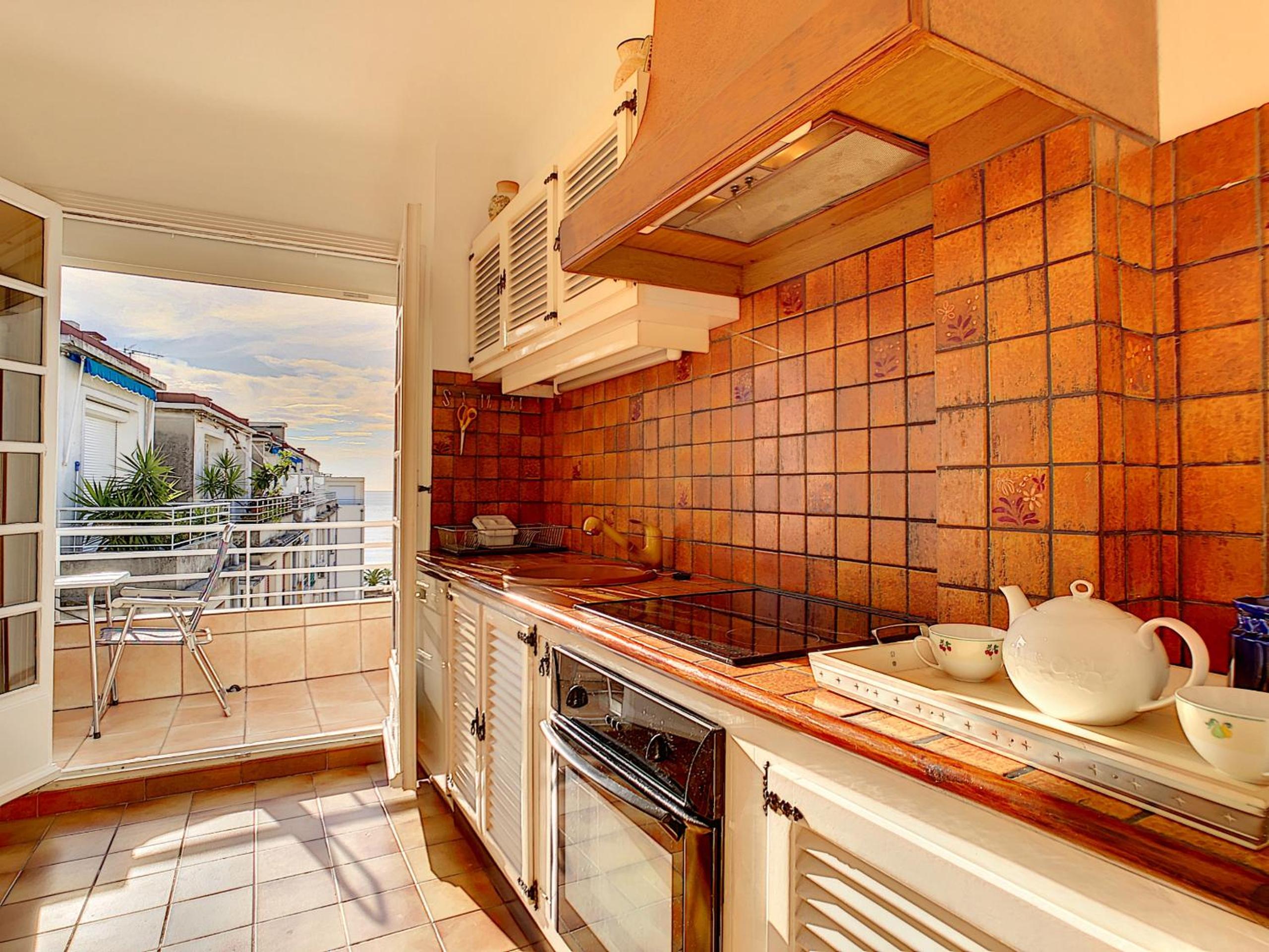 Nestor&Jeeves - BEACH COTTAGE TERRACE - Central - Very close sea - Top floor