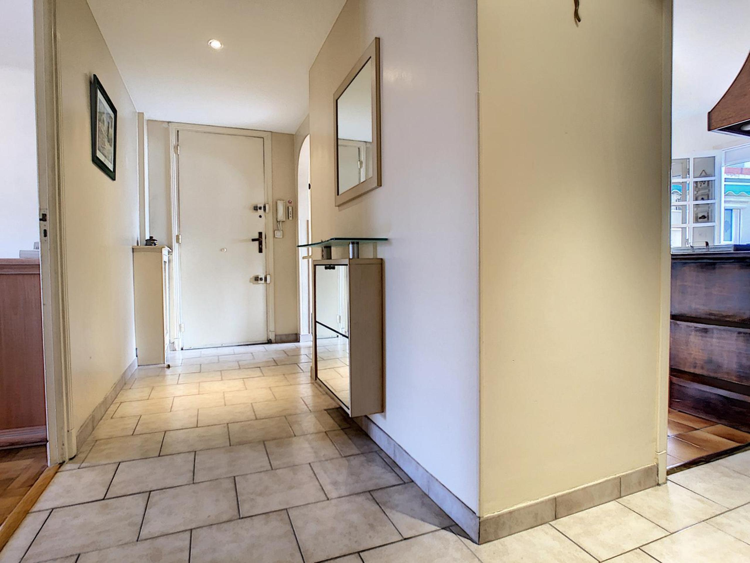 Nestor&Jeeves - BEACH COTTAGE TERRACE - Central - Very close sea - Top floor