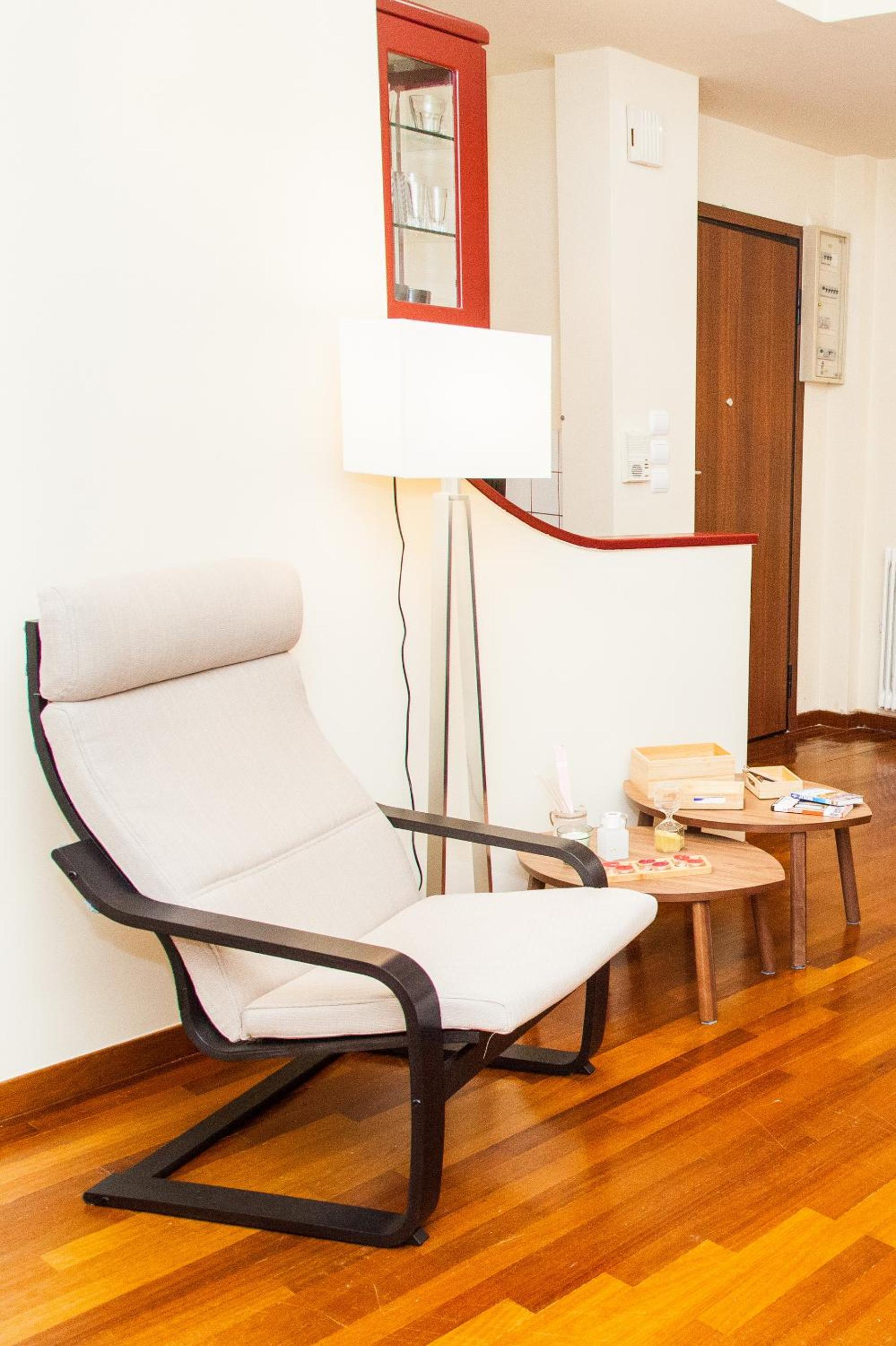 Centrally Located Studio In Athens!