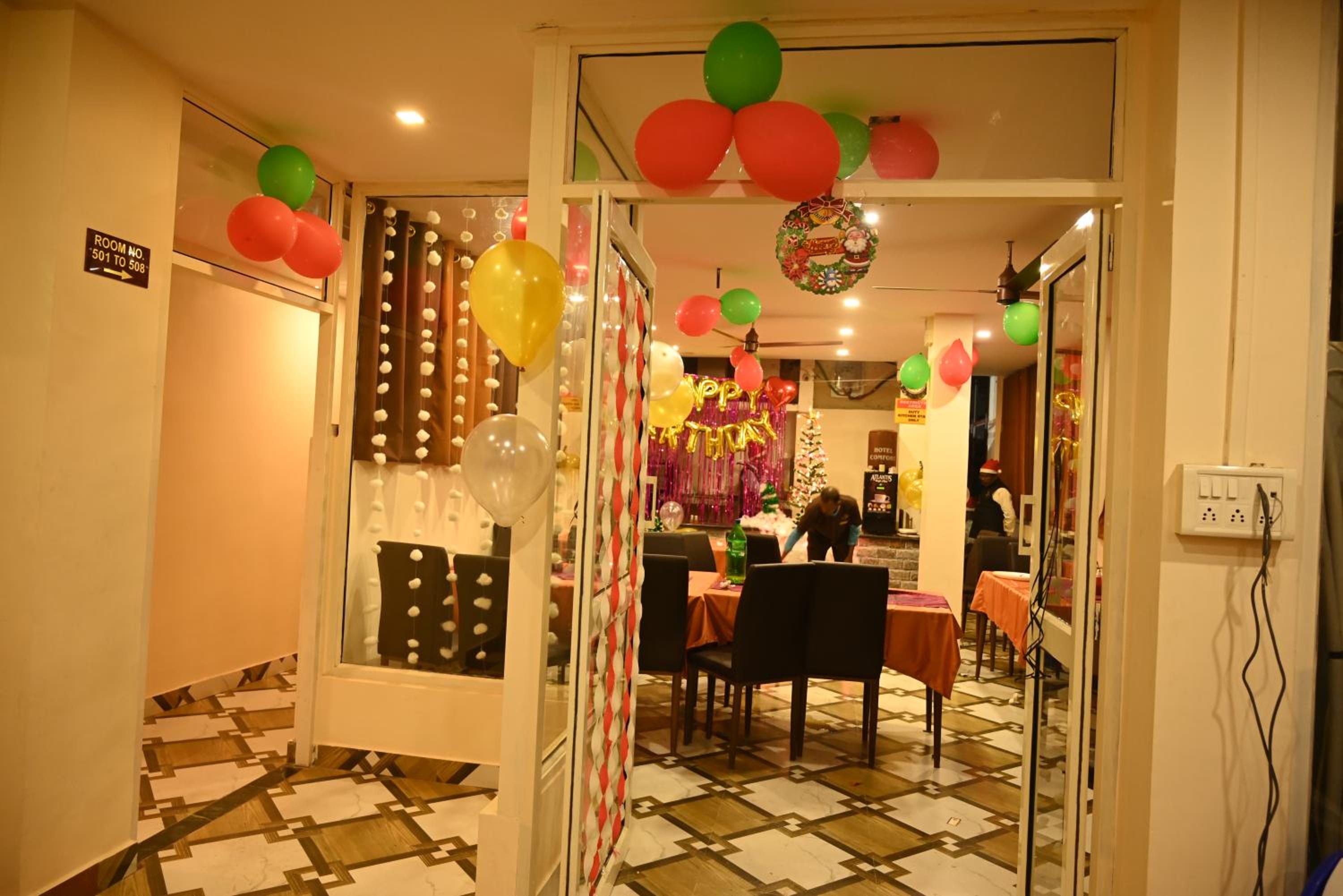 dining