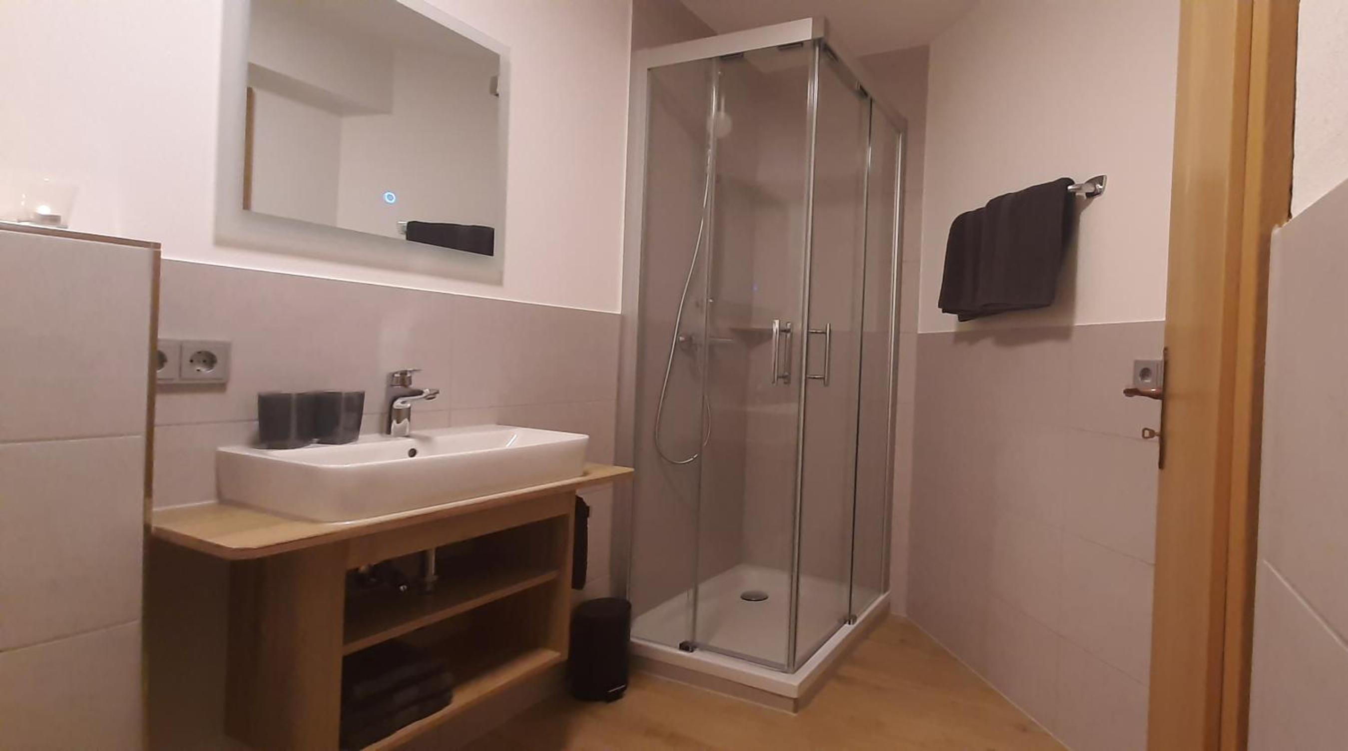 Gasthof Zum Wirt Ferienwohnung Hohenbogenblick view 2