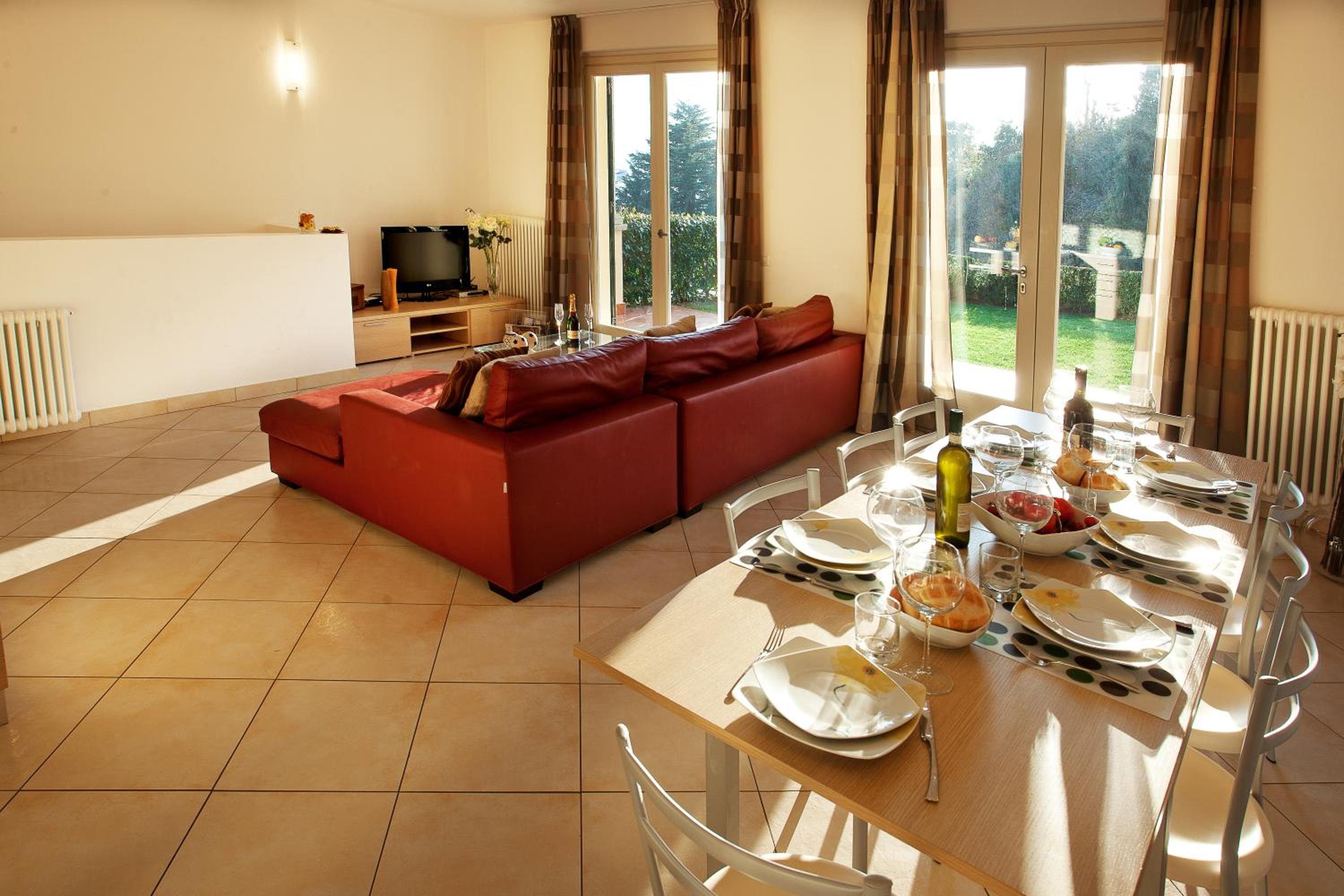 Tremezzo Residence-11 apartments to choose from in an exclusive residence by Italian Apartments