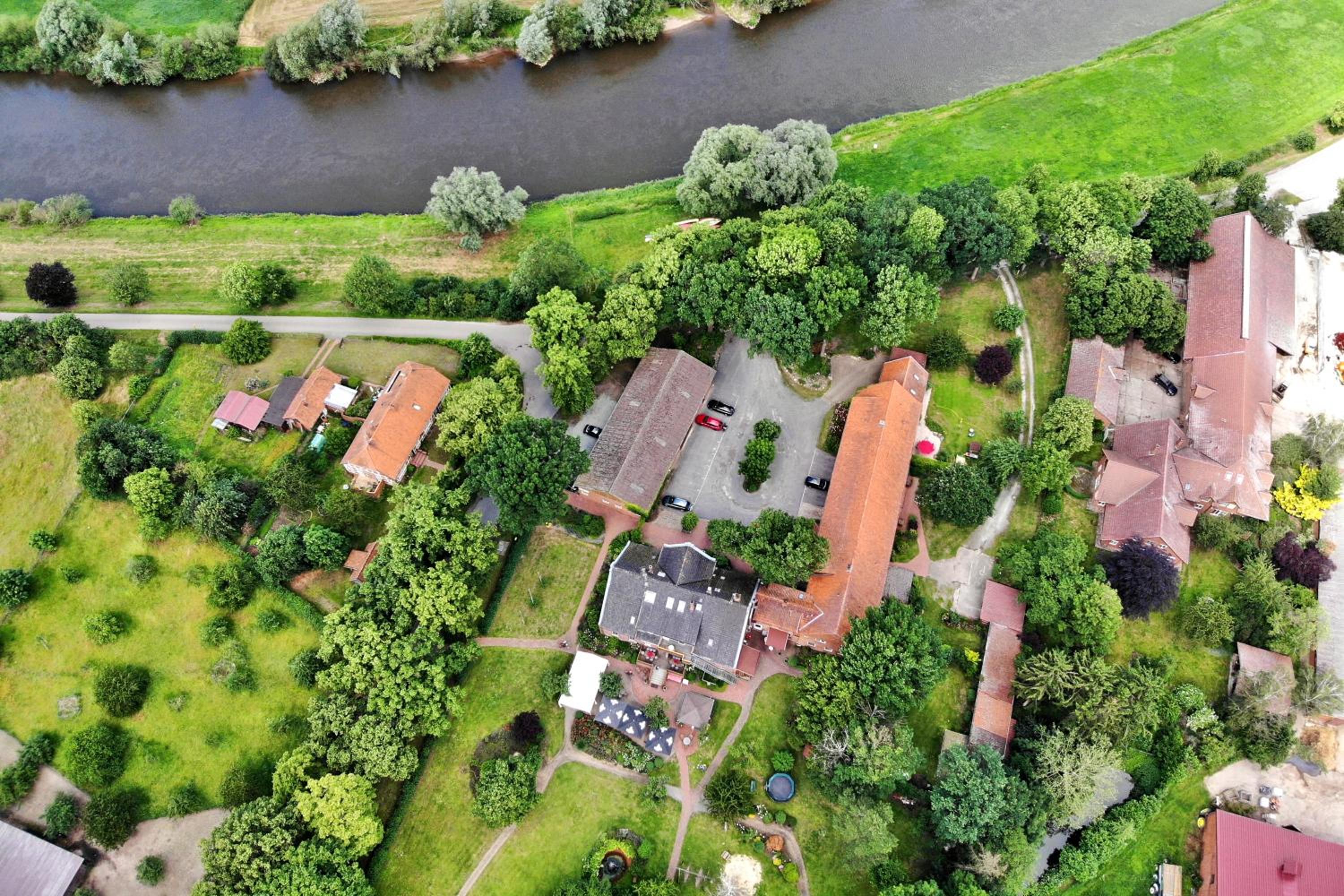 Land-gut-Hotel Allerhof view 3