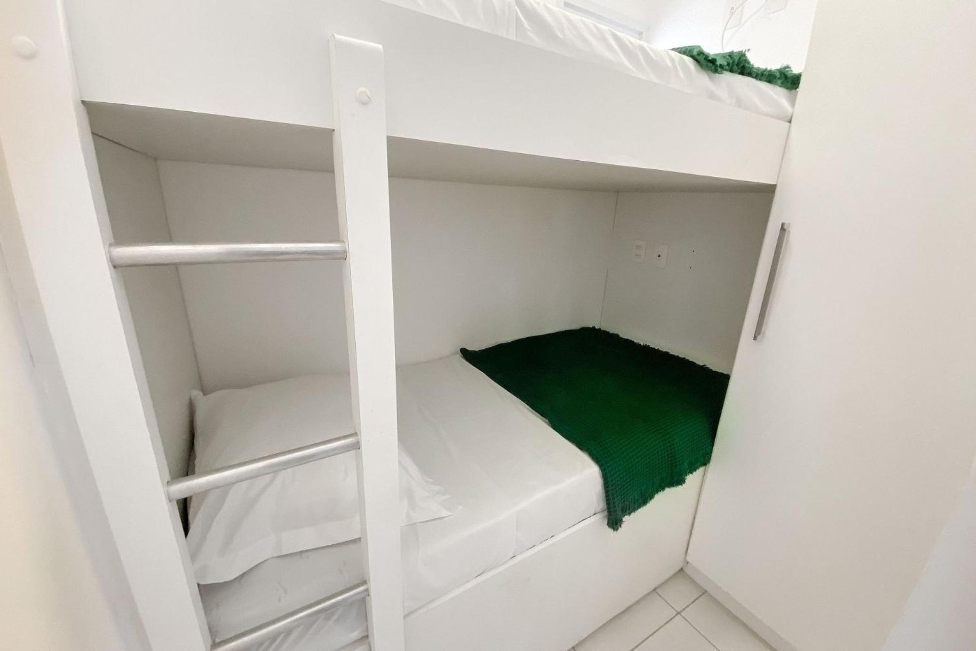 Beach Living Pé na Areia por Be My Guest